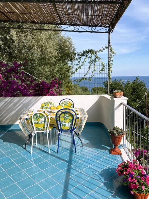 Casa Intiso - Two Double Bedroom Positano