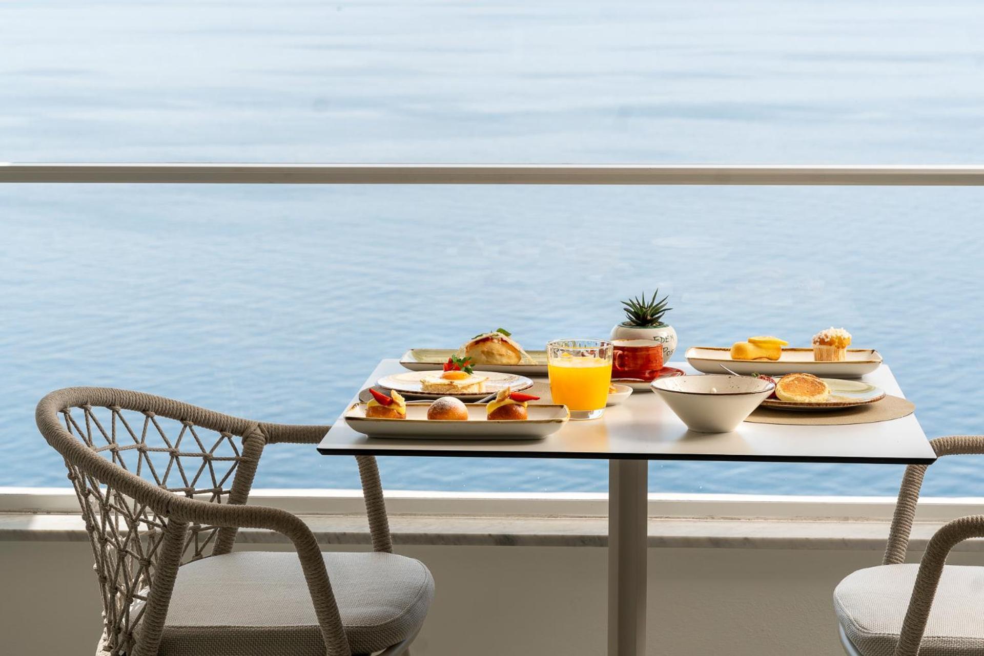 Eden Roc Hotel