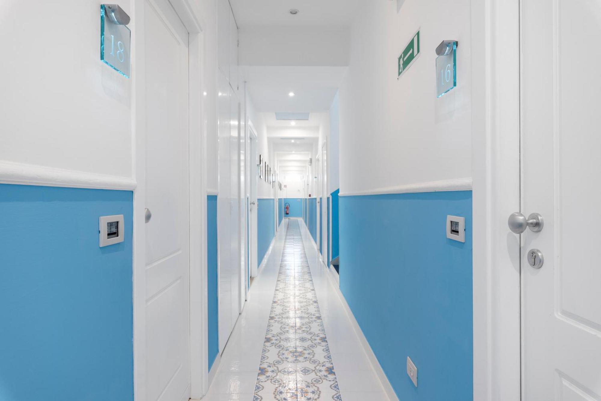 Bougainville Hotel 3*