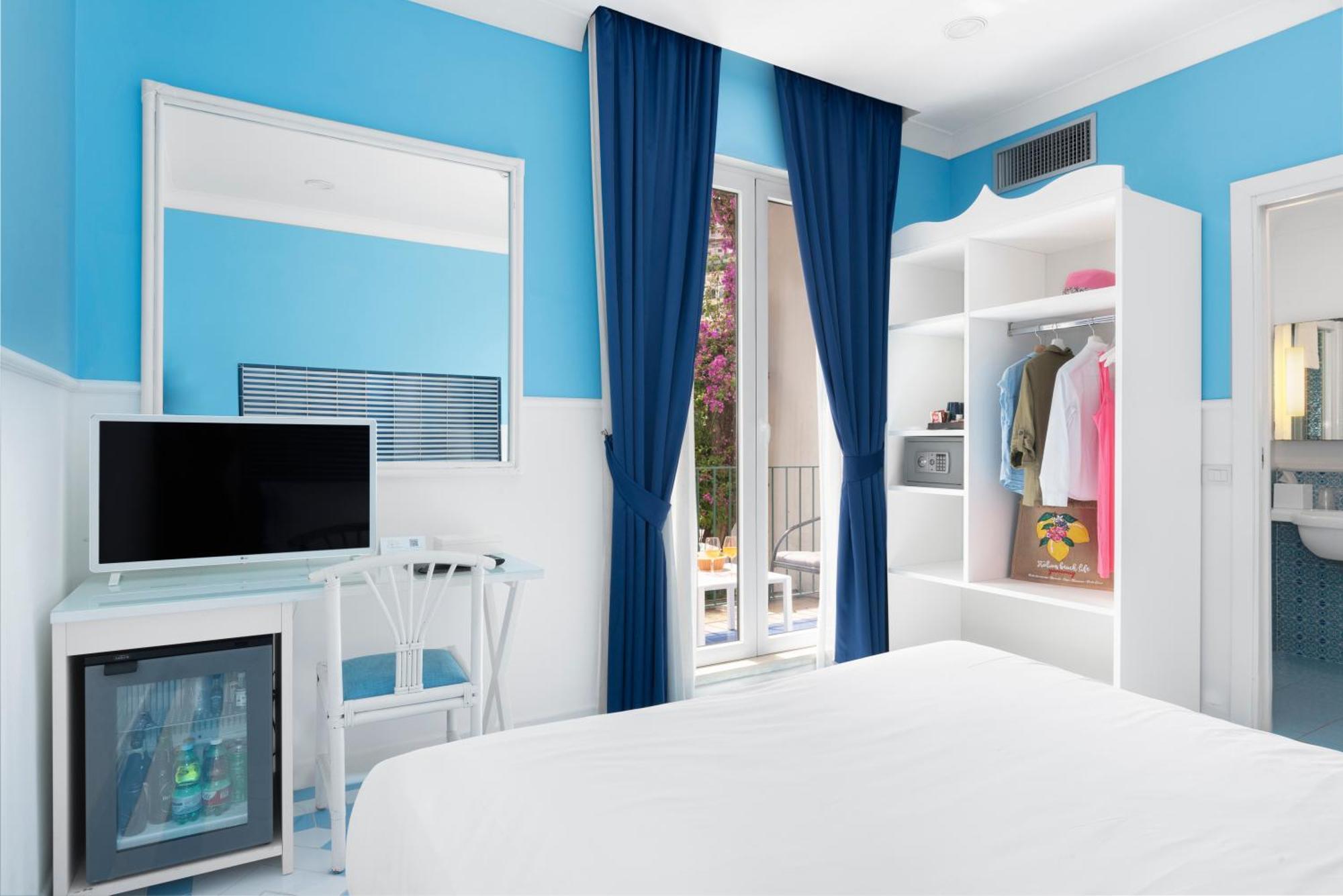 Hotel Bougainville 3*