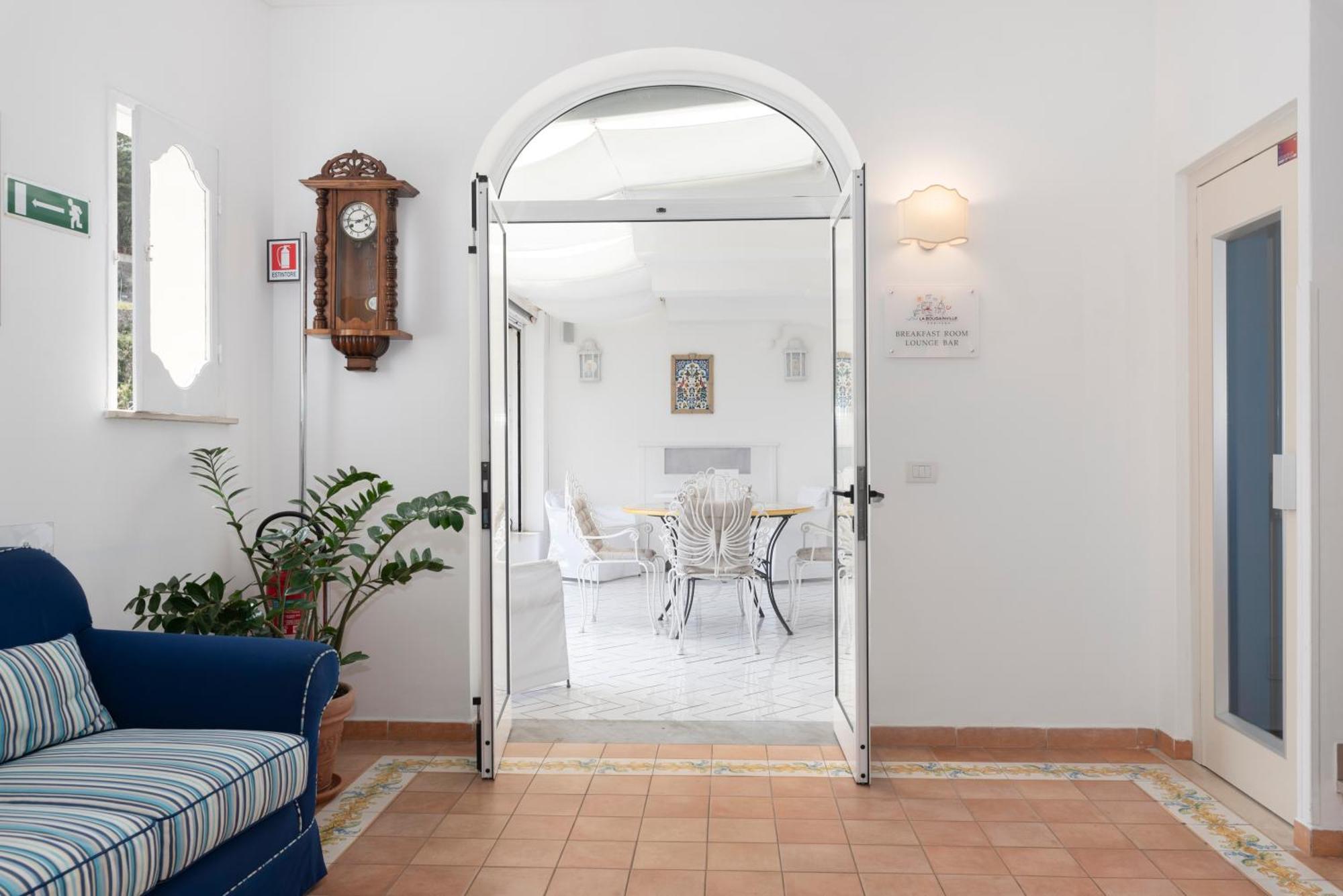 Hotel Bougainville 3*