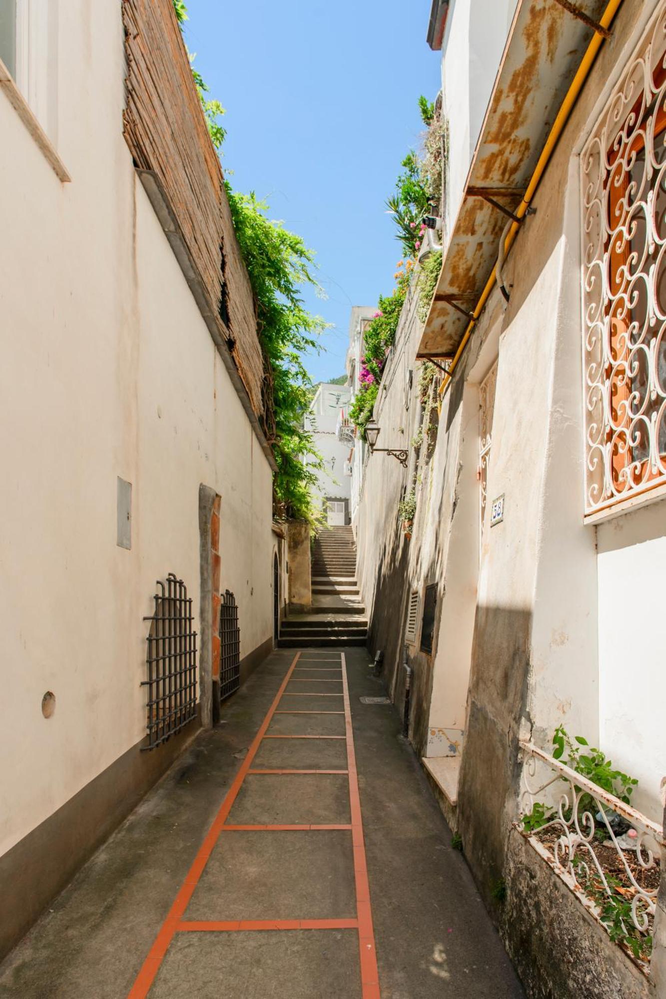 Trara Villa *