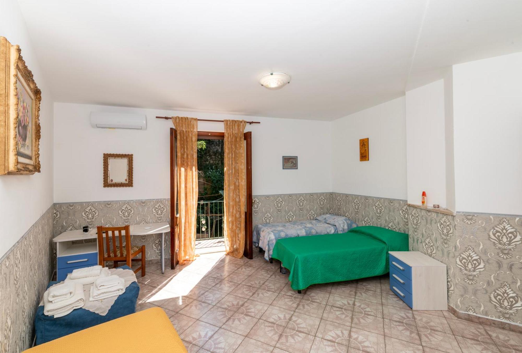 Guest house Dream House *
