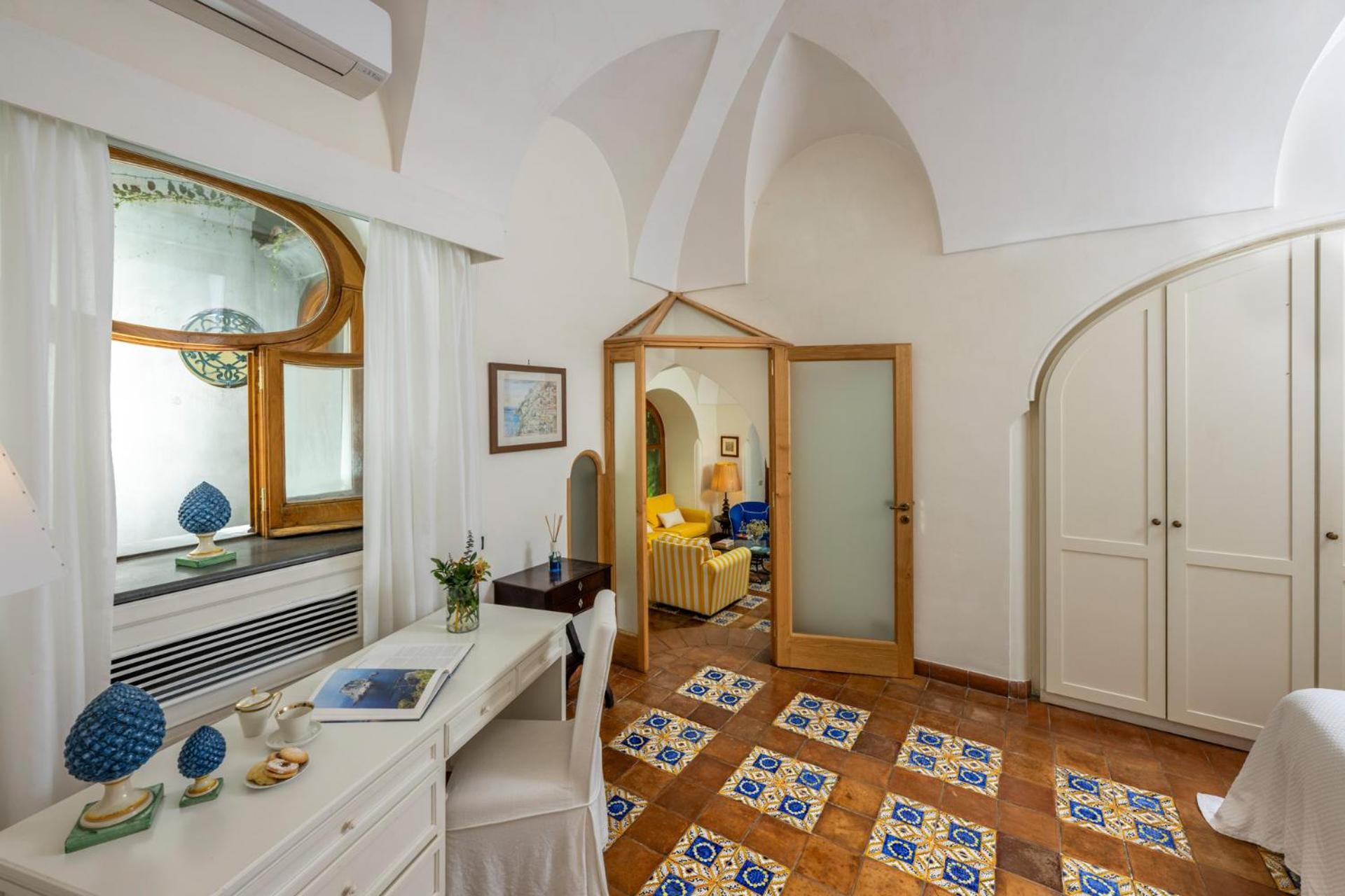 Casa Merce Aparthotel *