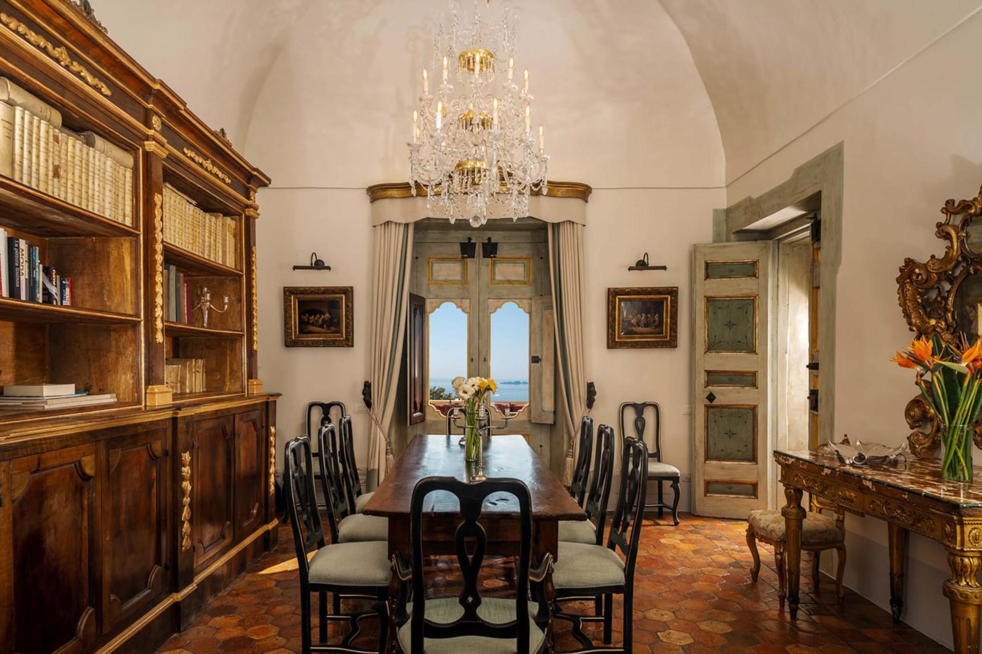 - Palazzo Santa Croce Villa