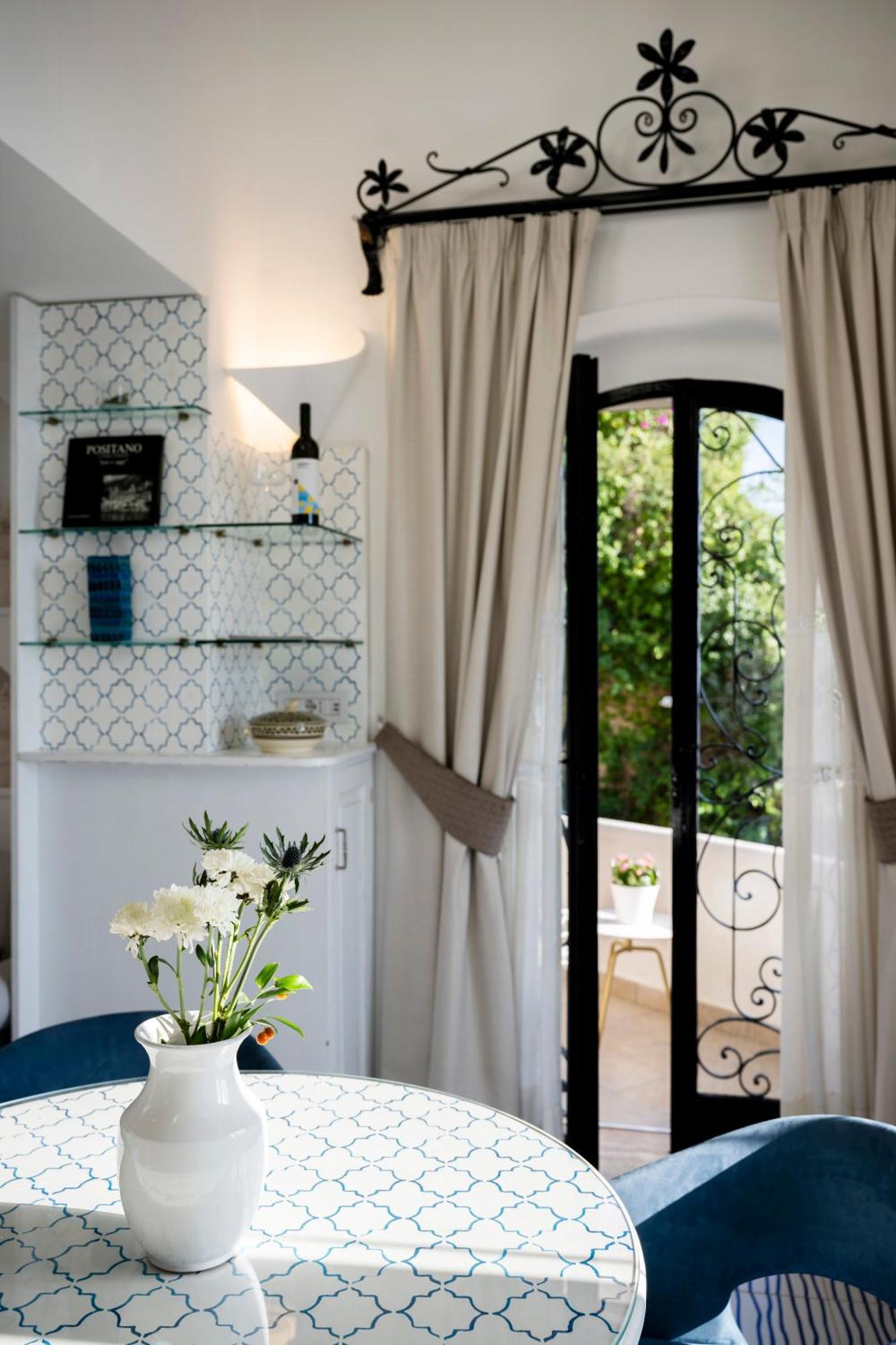 Casetta Arienzo Apartment *