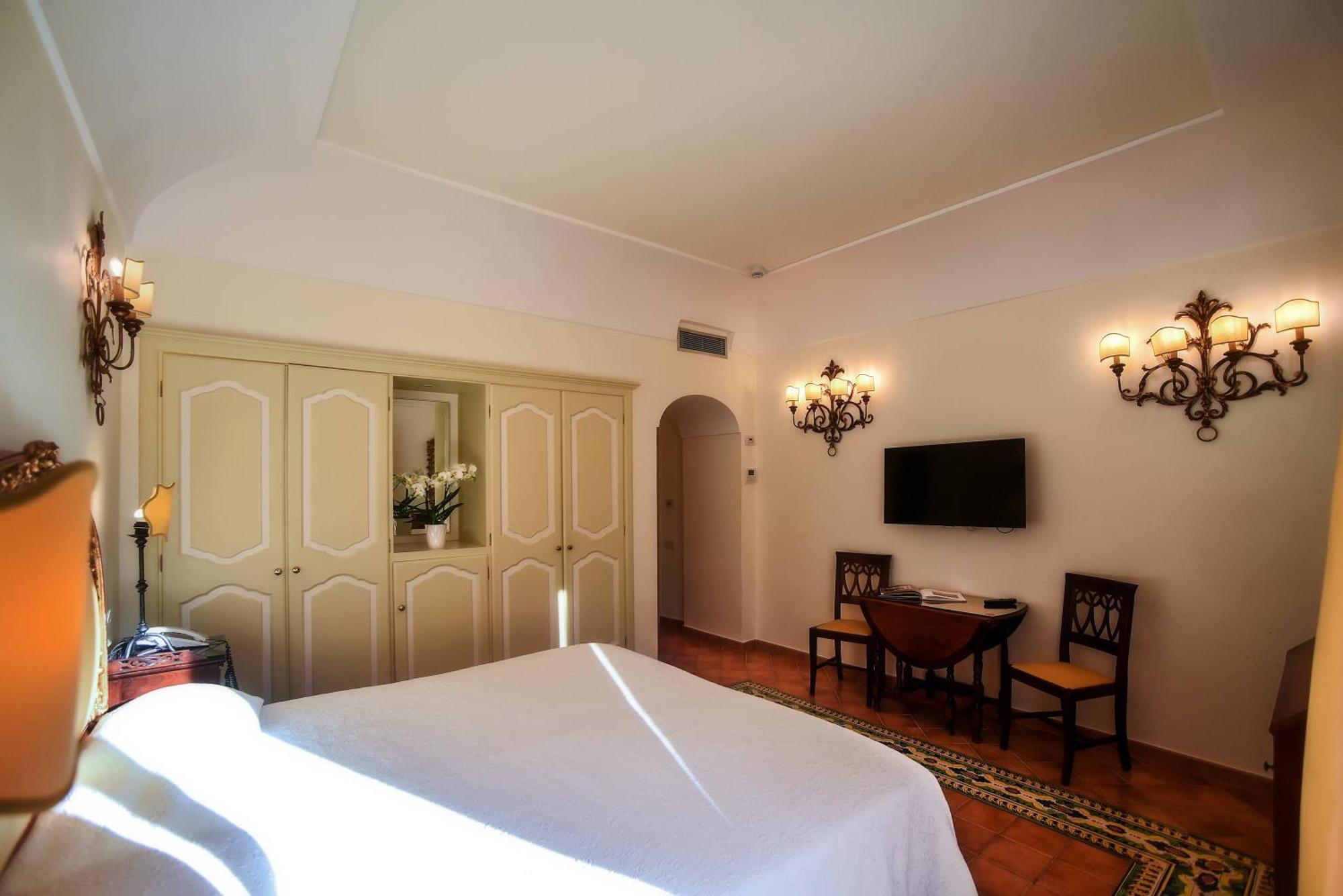 Buca Di Bacco Hotel