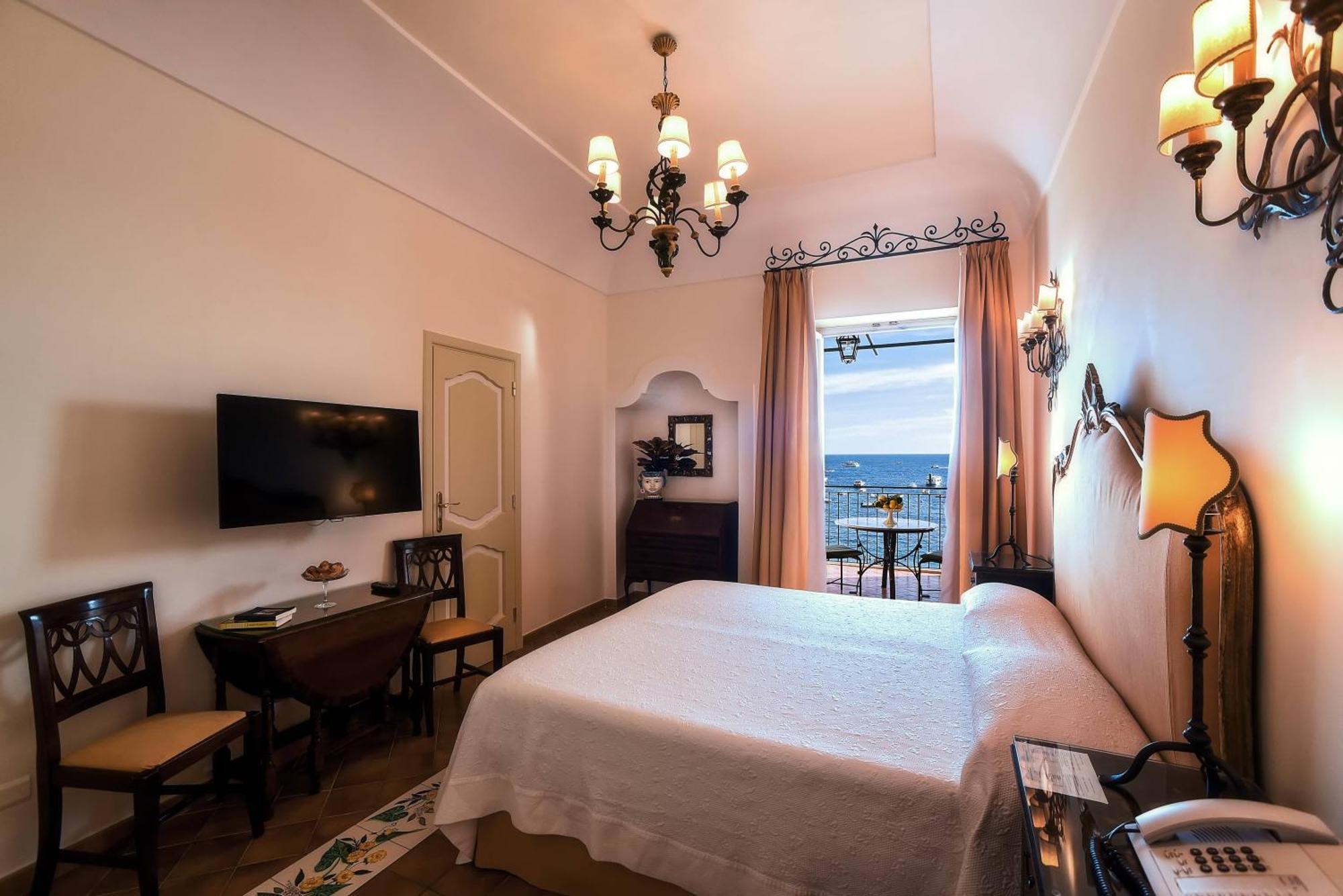 Buca Di Bacco Hotel 4*