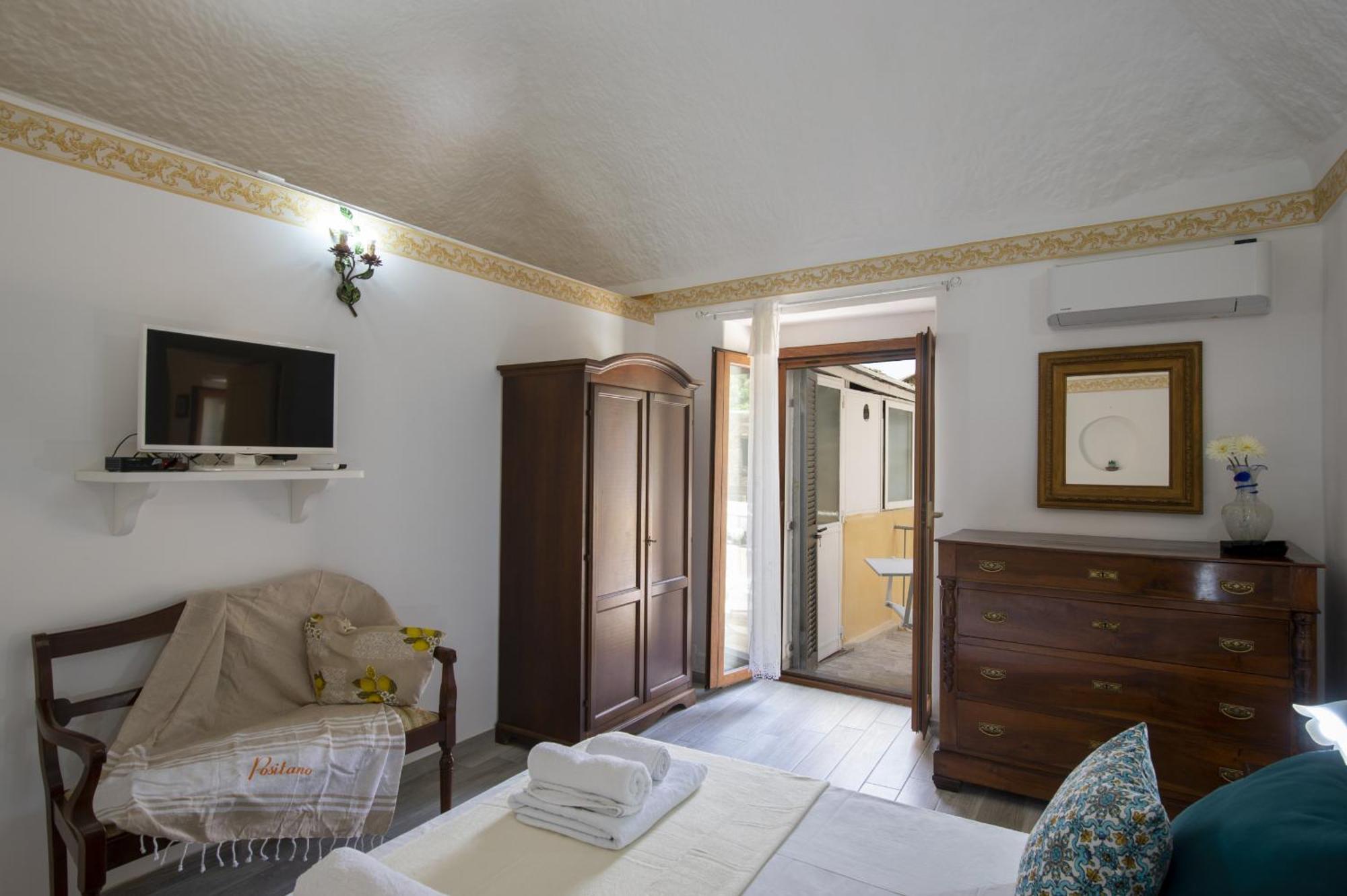 - Serena Holiday home