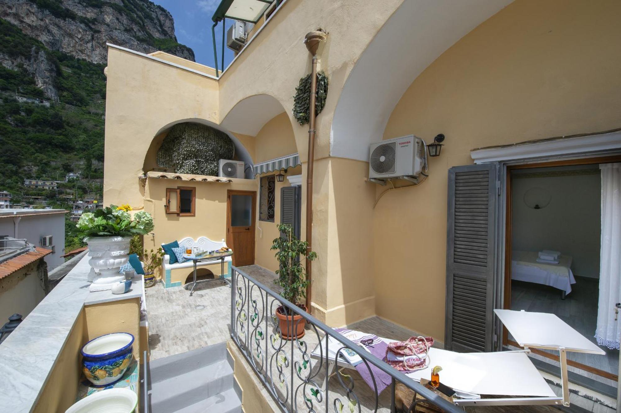 - Serena Holiday home *
