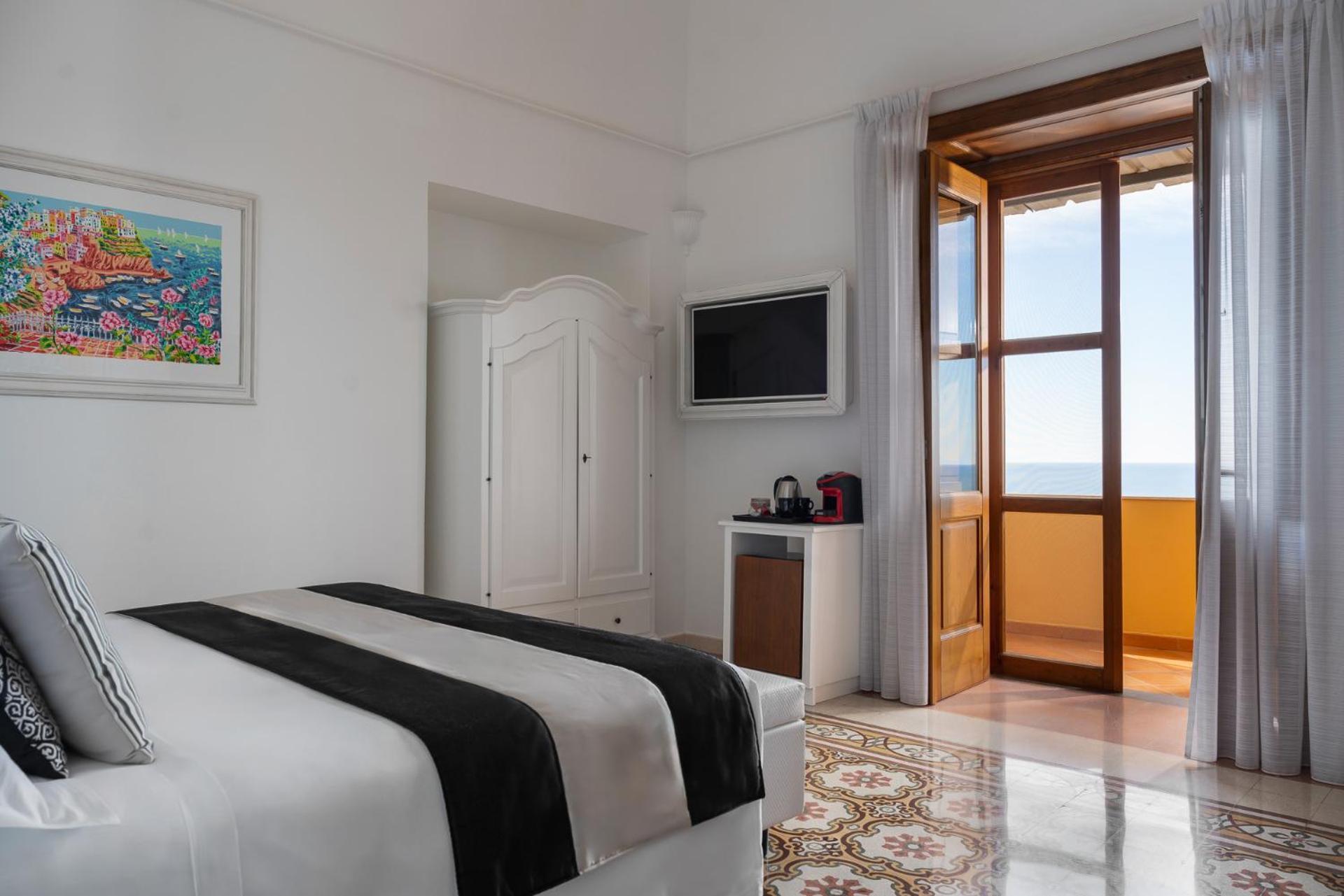 Eden Roc Hotel