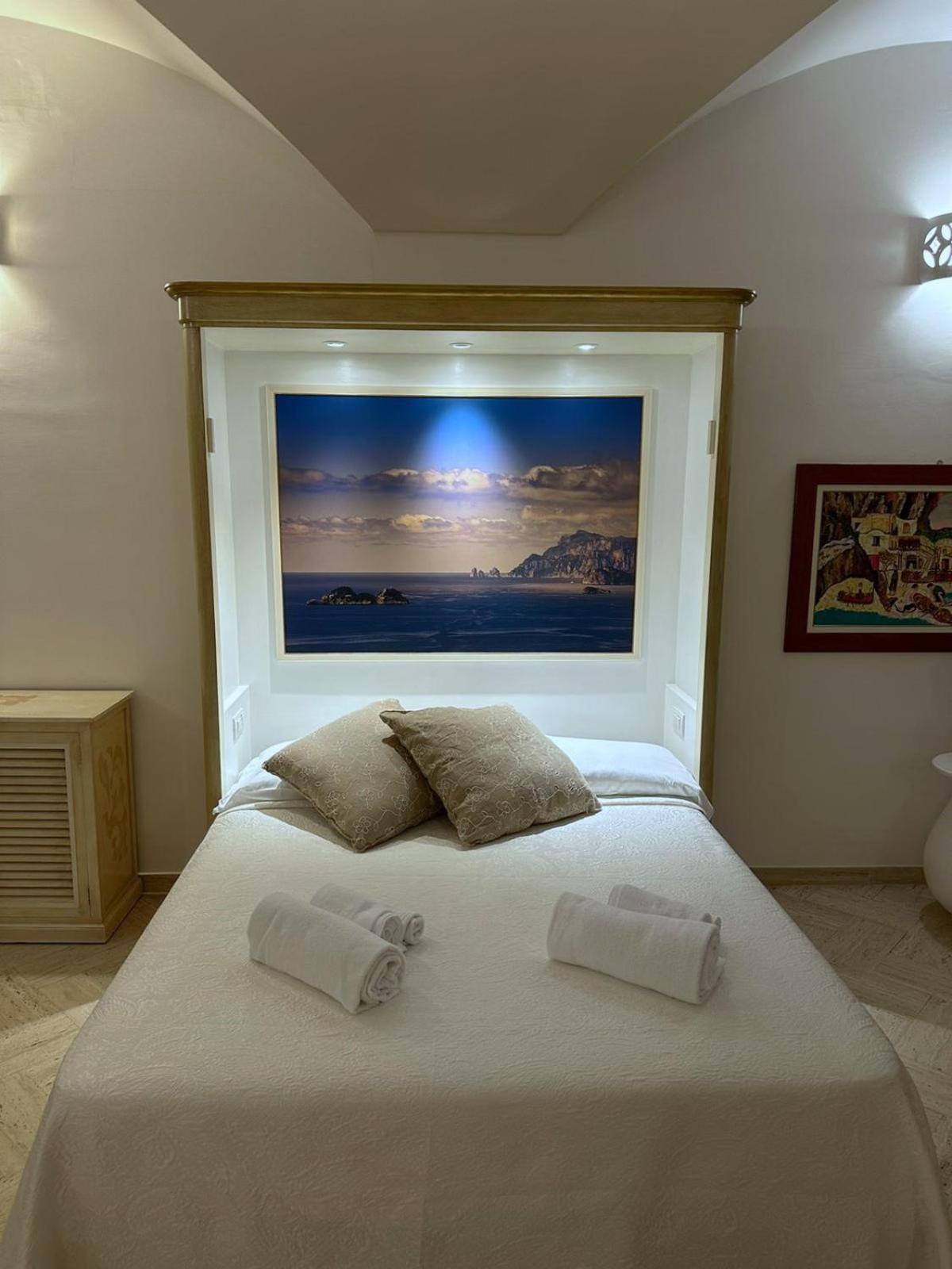 Hotel Santa Chiara 4*
