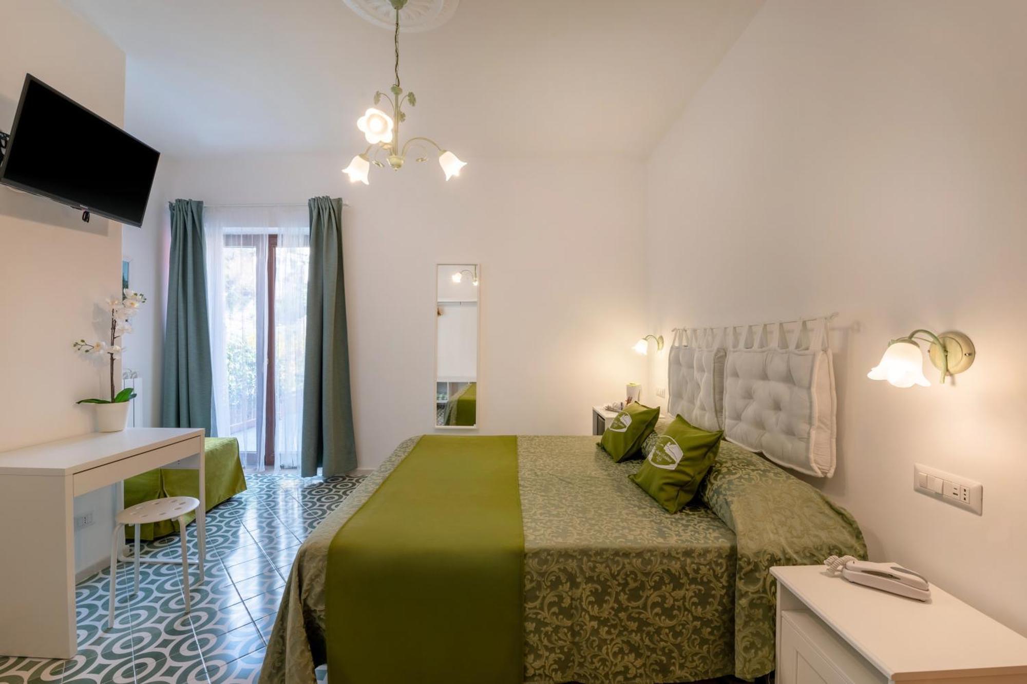 Bed & Breakfast Florida 2*