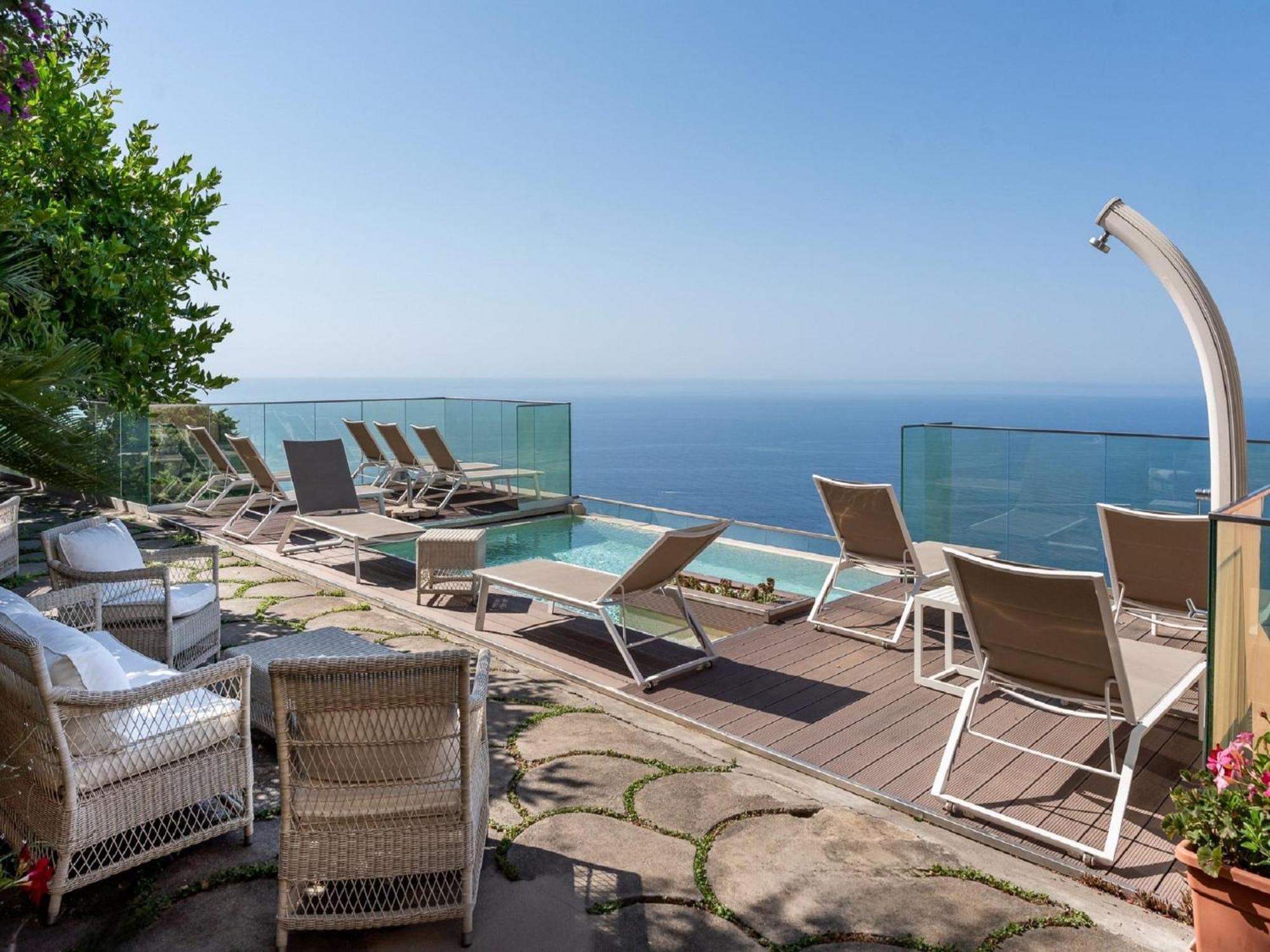 Belvilla By Oyo Sky Meets Sea Apartment *