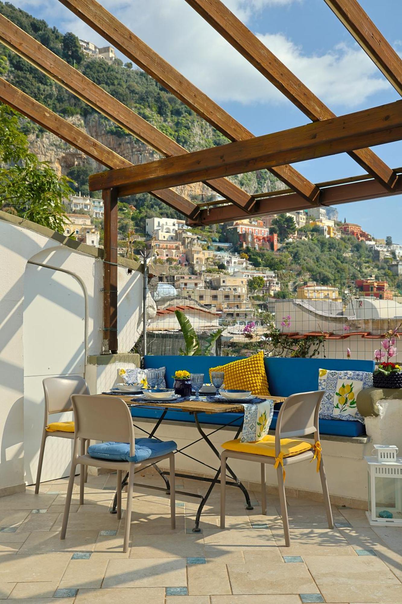 Casa Flavia Center - 5 Minutes To And 4 Air Conditioning Apartment Positano