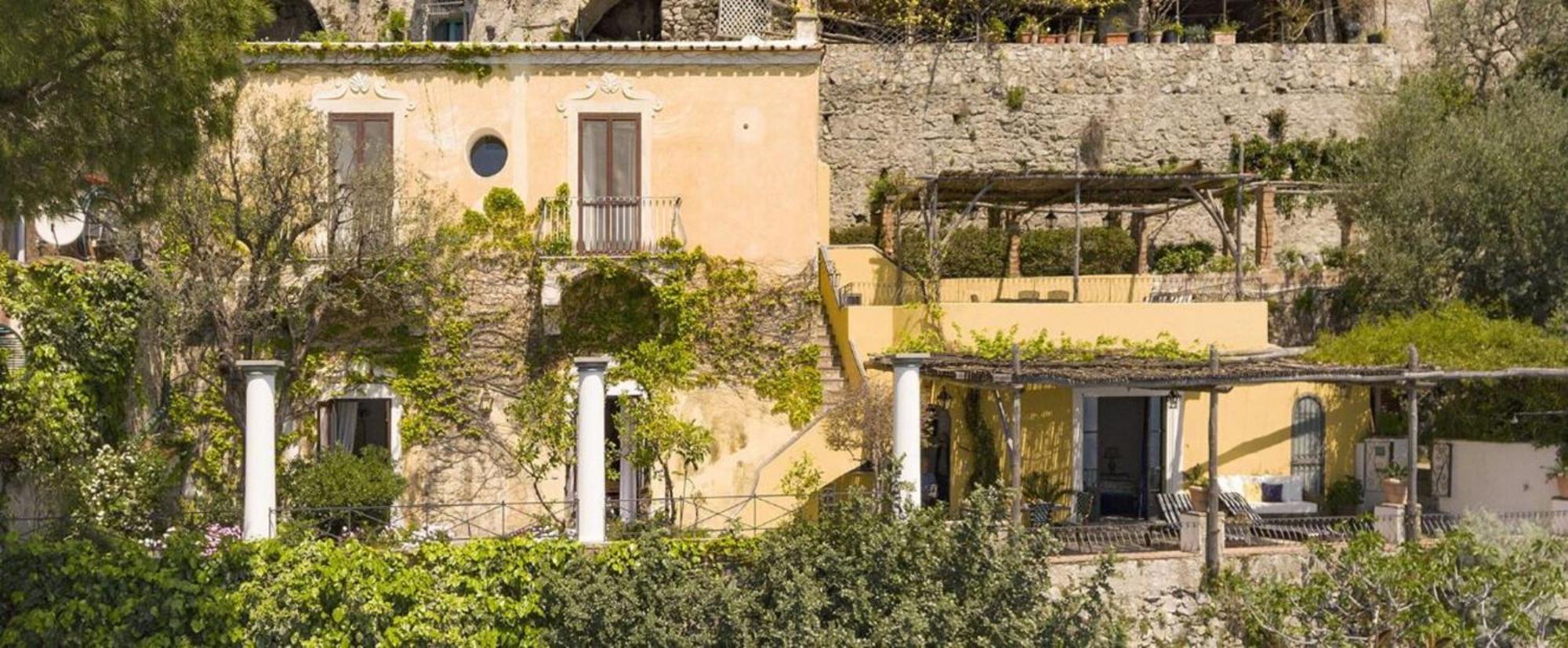 Torre Sponda - Cisterna, Private Villa *