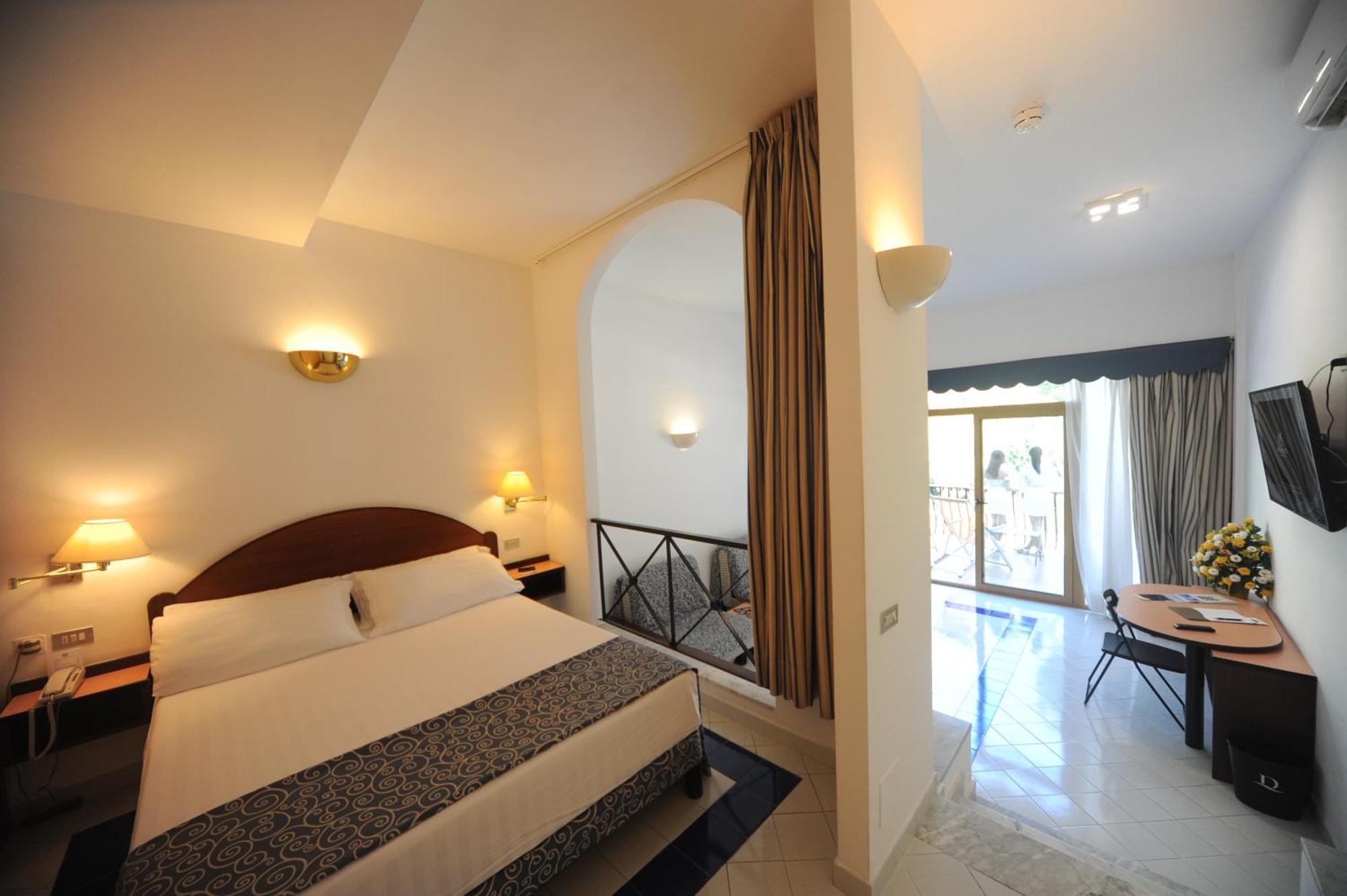 Hotel Royal 4*