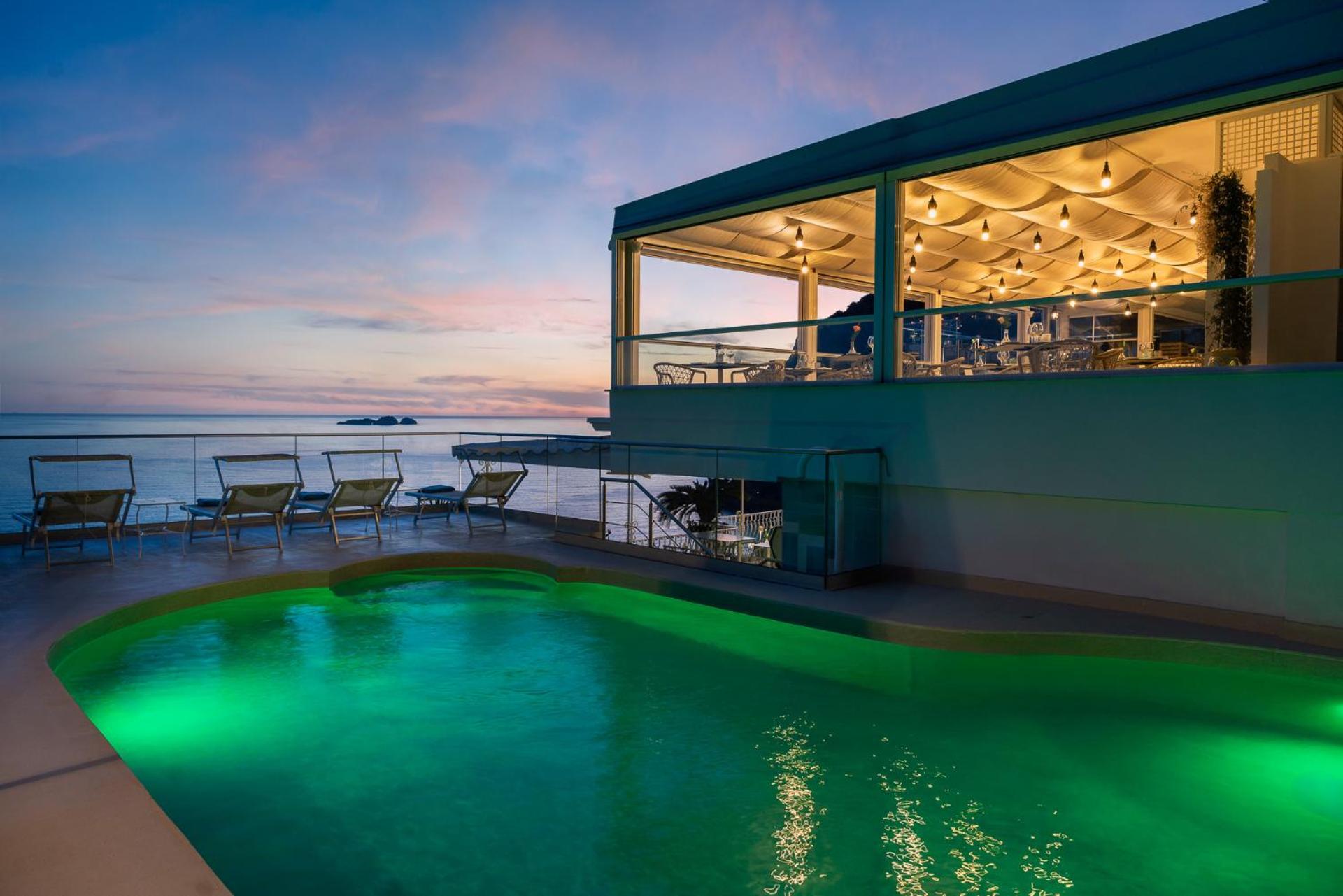 Hotel Eden Roc 4*