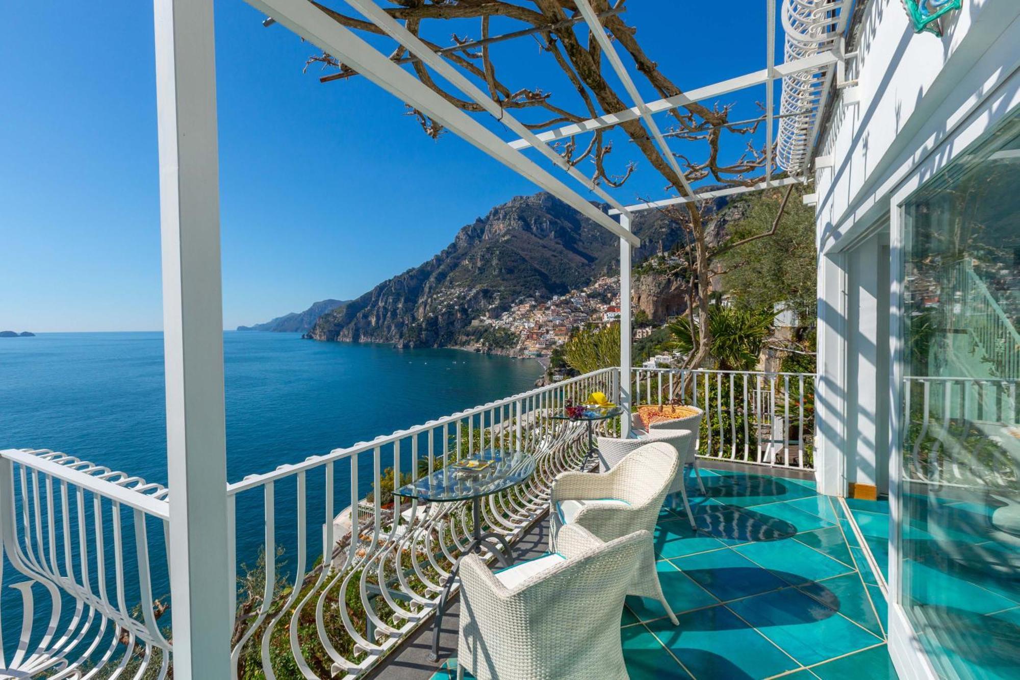 - Le Sirene Villa *