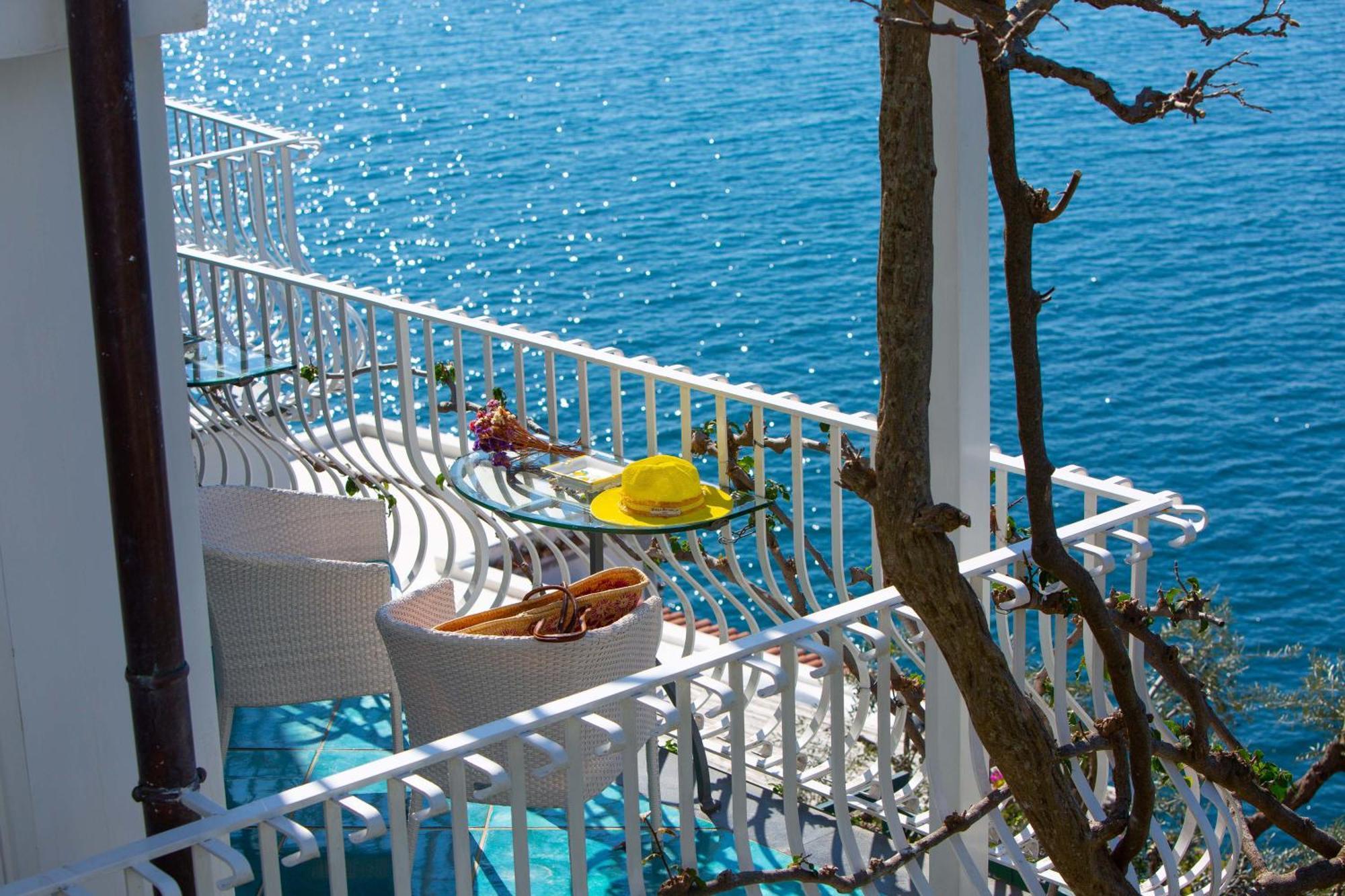 - Le Sirene Villa Positano