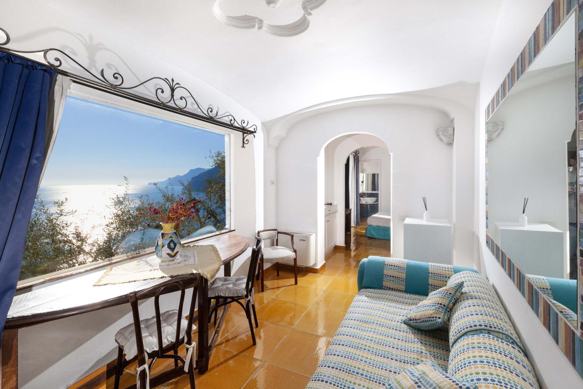 - Le Sirene Villa