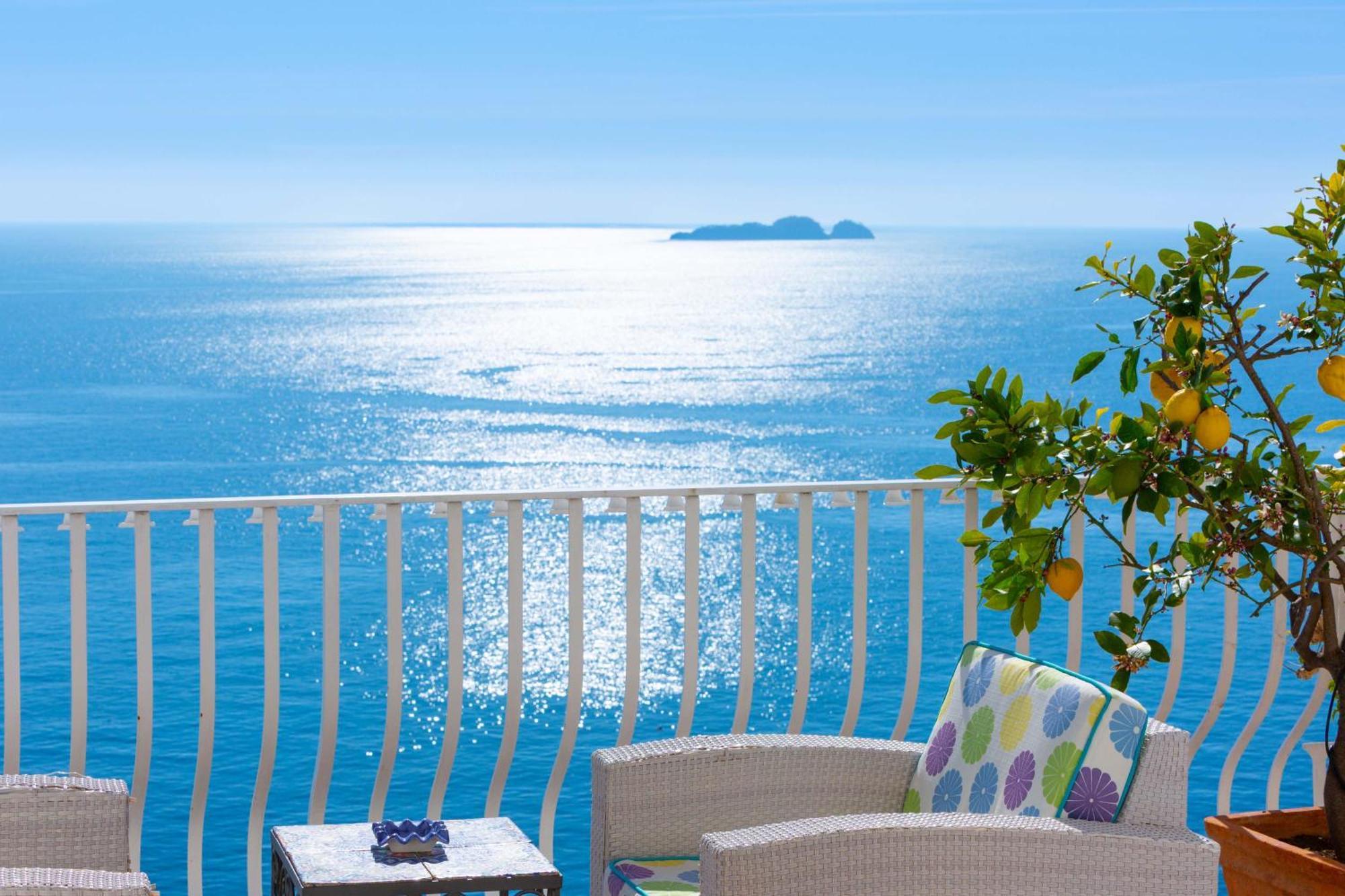 - Le Sirene Villa