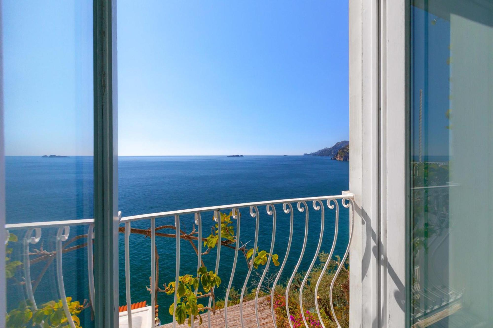 - Le Sirene Villa Positano
