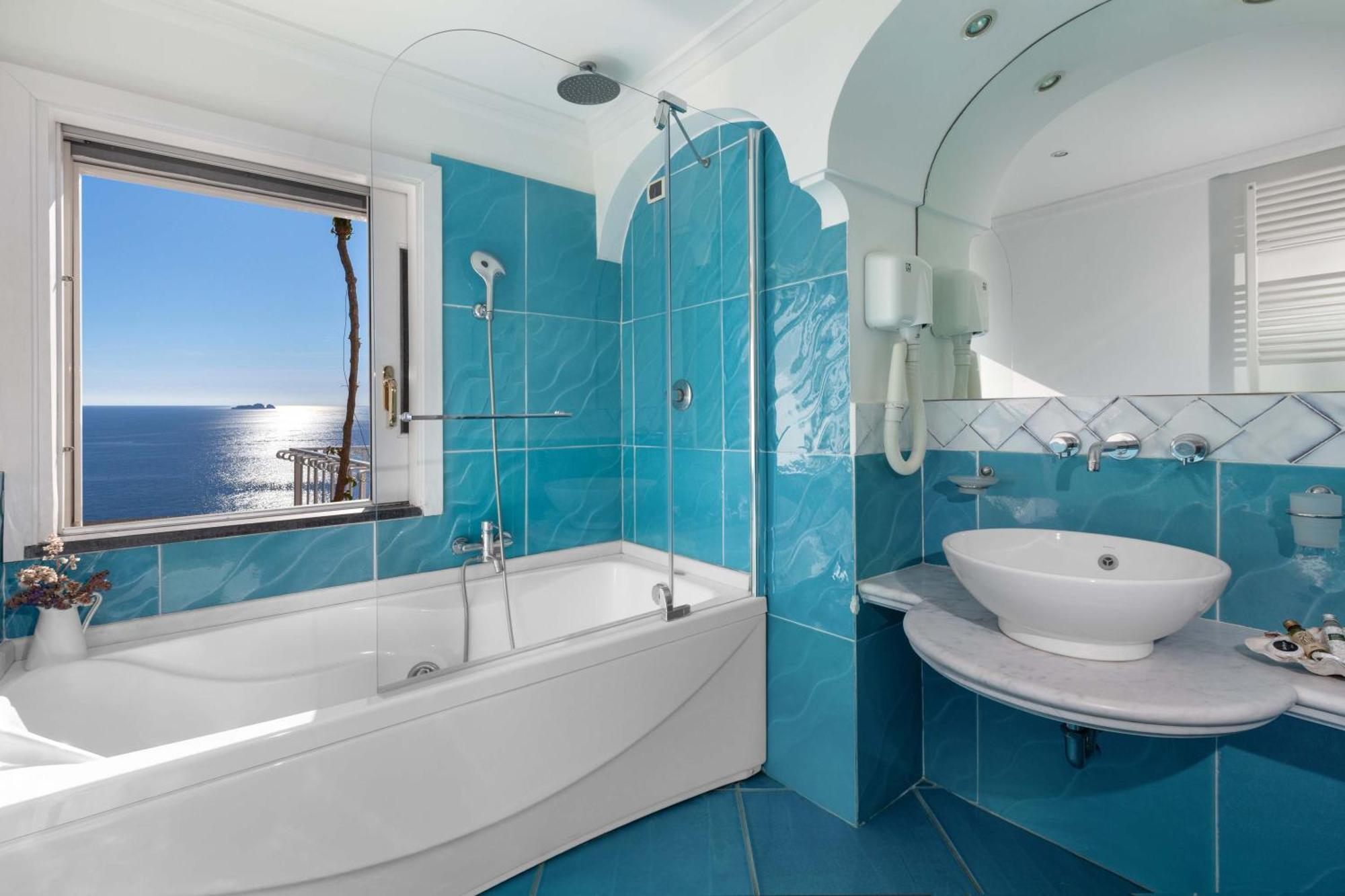- Le Sirene Villa