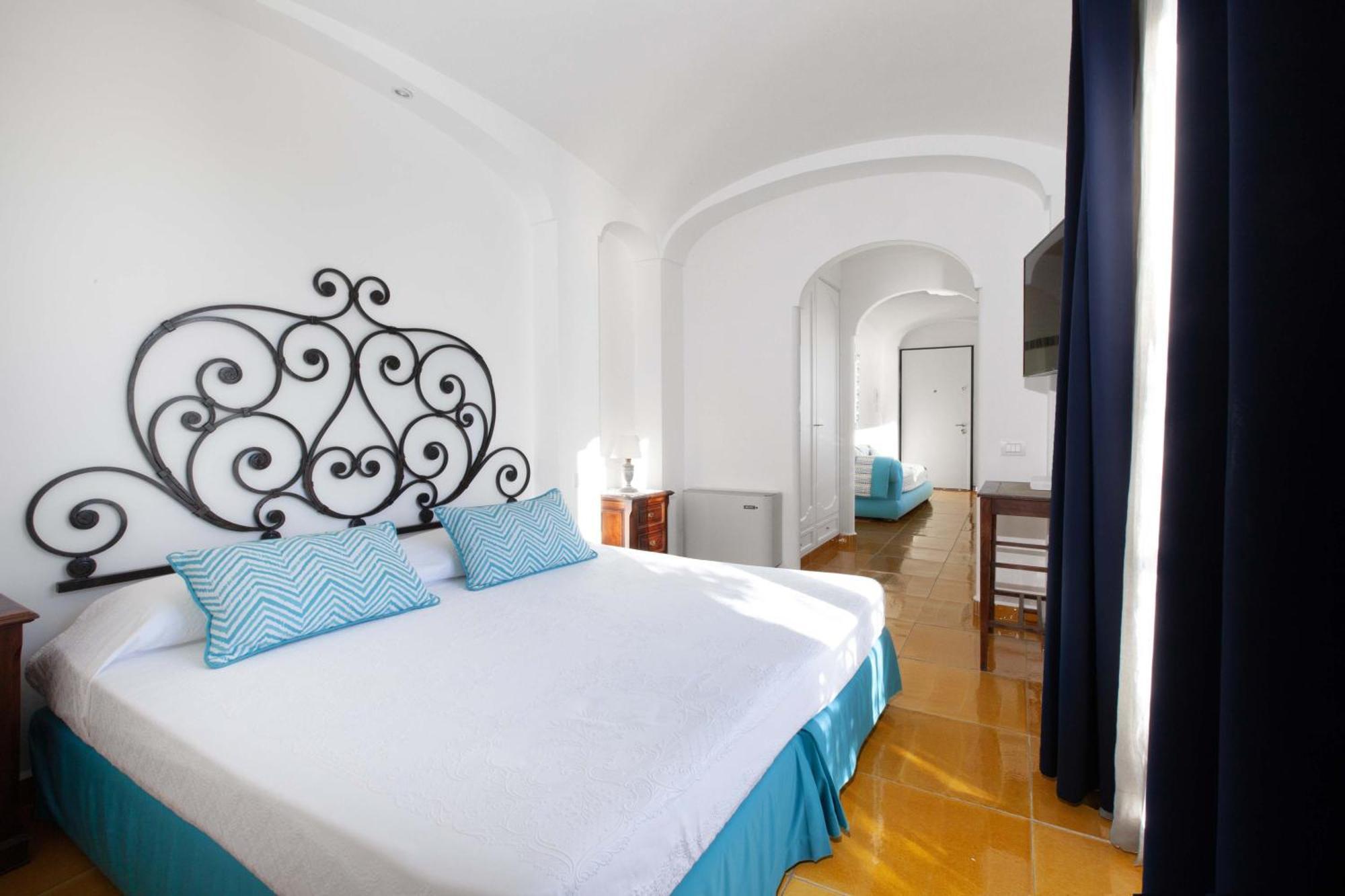 - Le Sirene Villa *