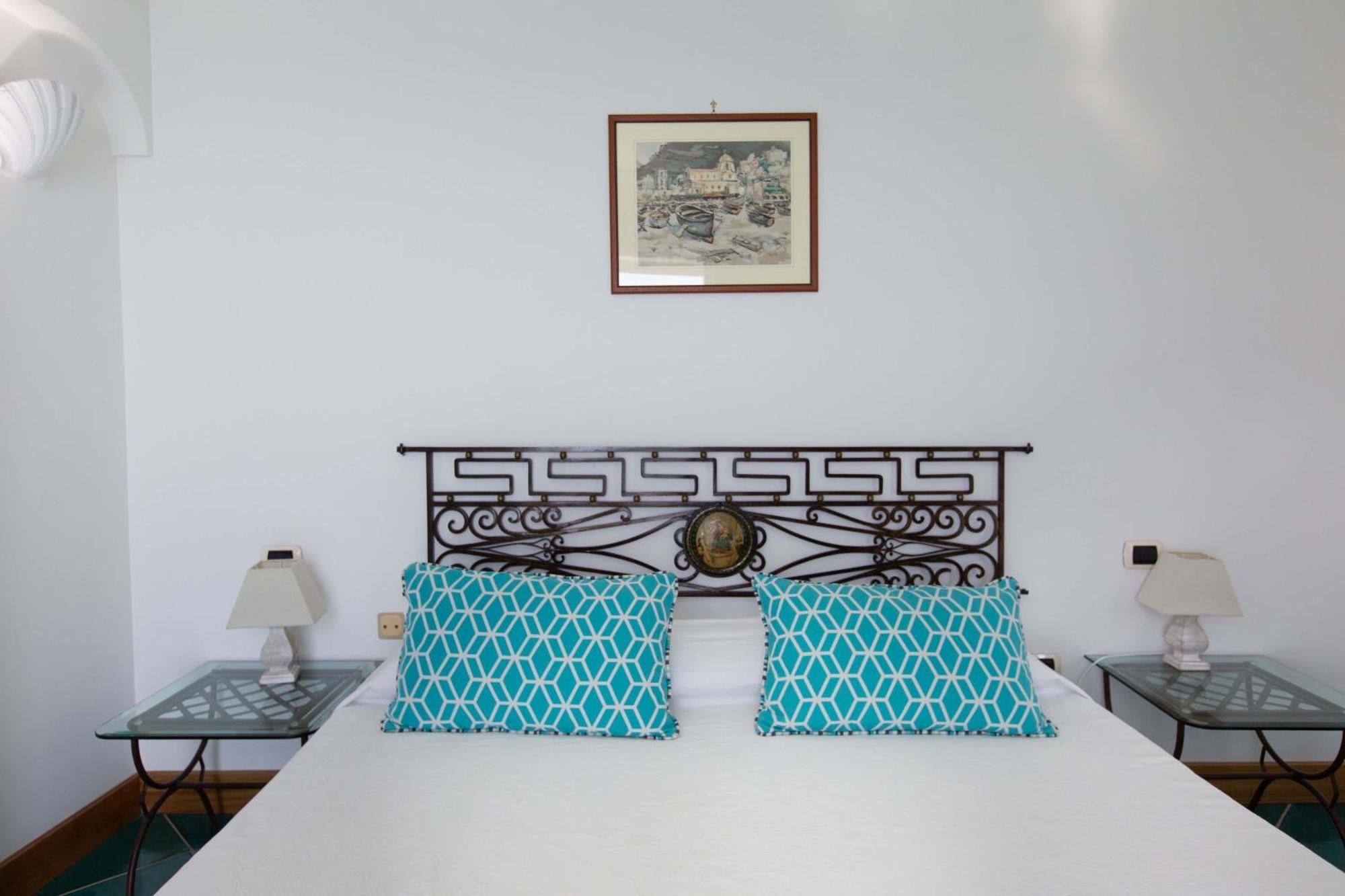 - Le Sirene Villa