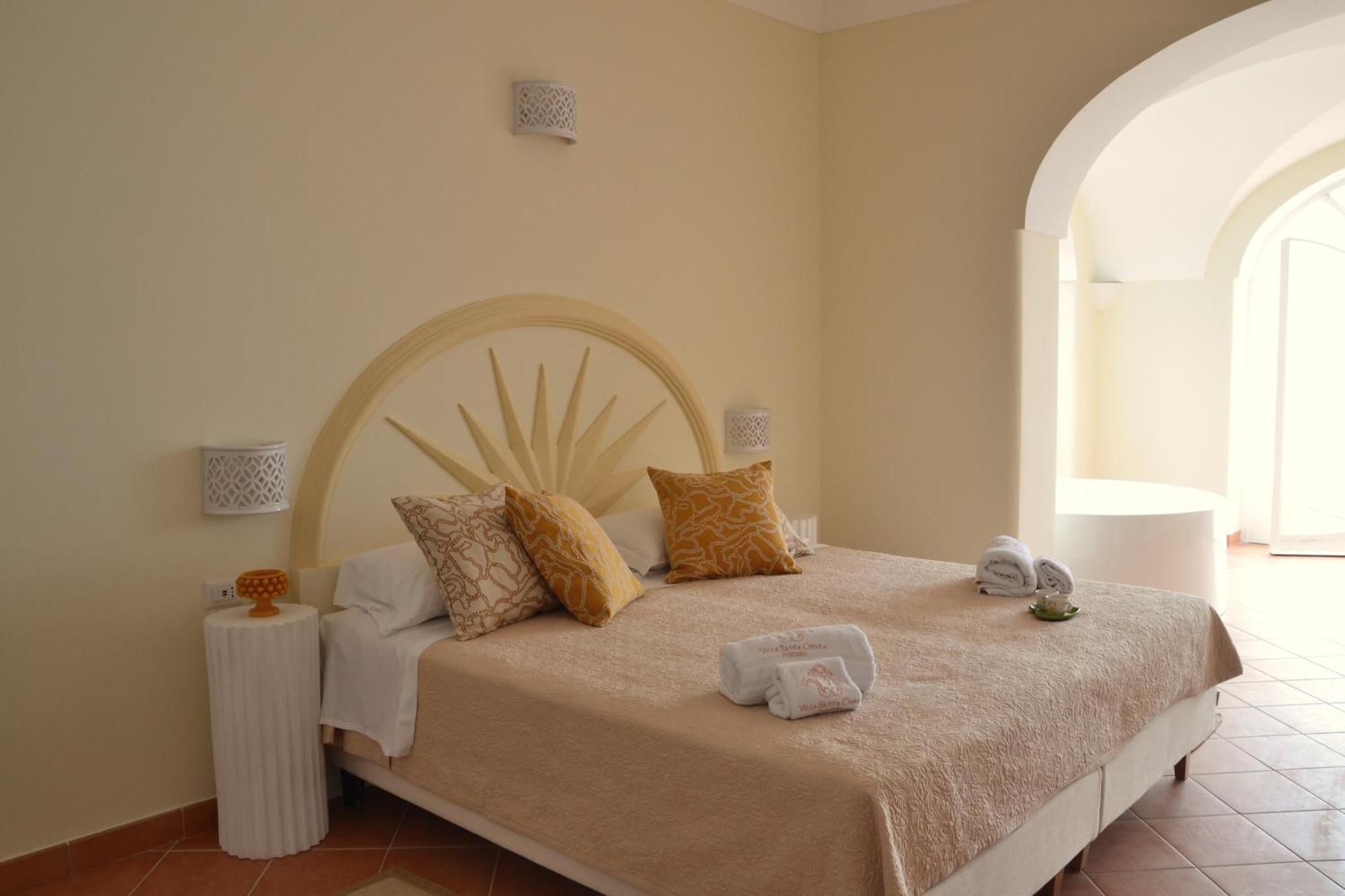 Hotel Santa Chiara 4*