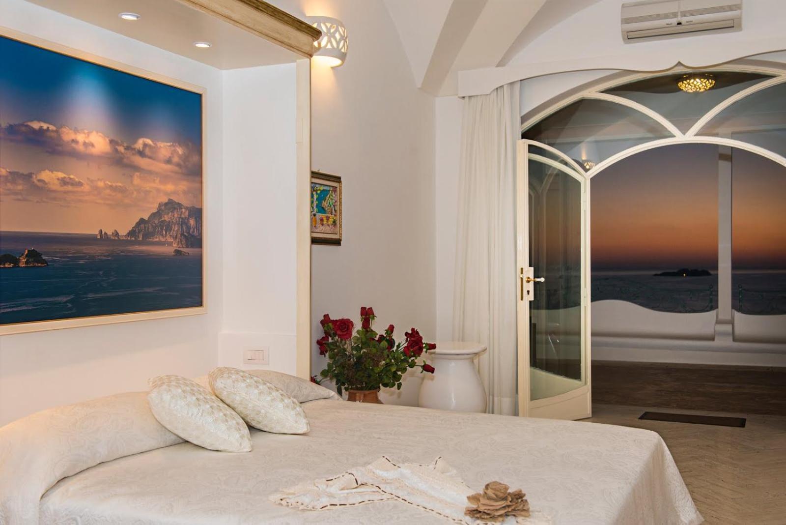 Hotel Santa Chiara 4*