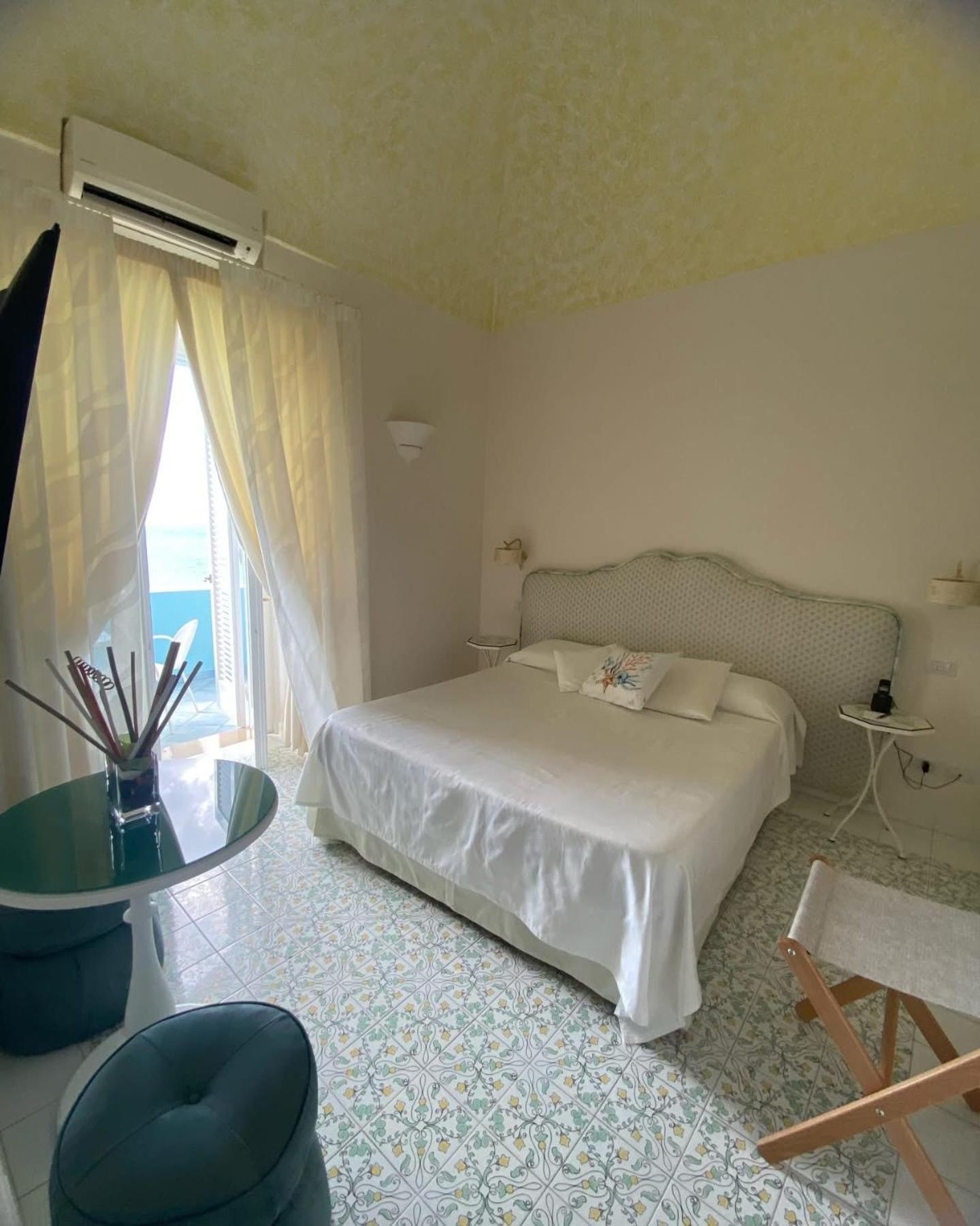 Palazzo Talamo Hotel