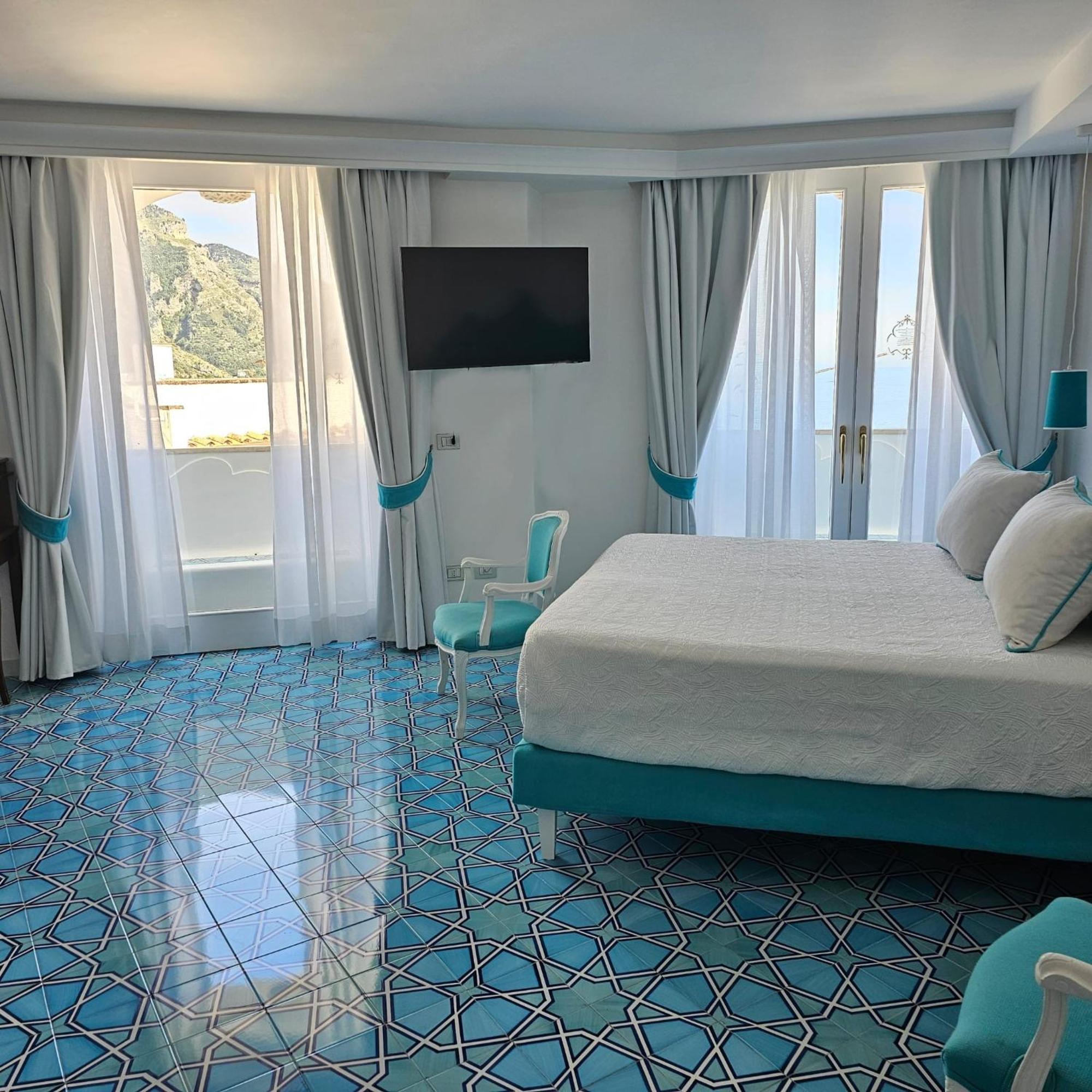 Hotel Conca D'oro 4*