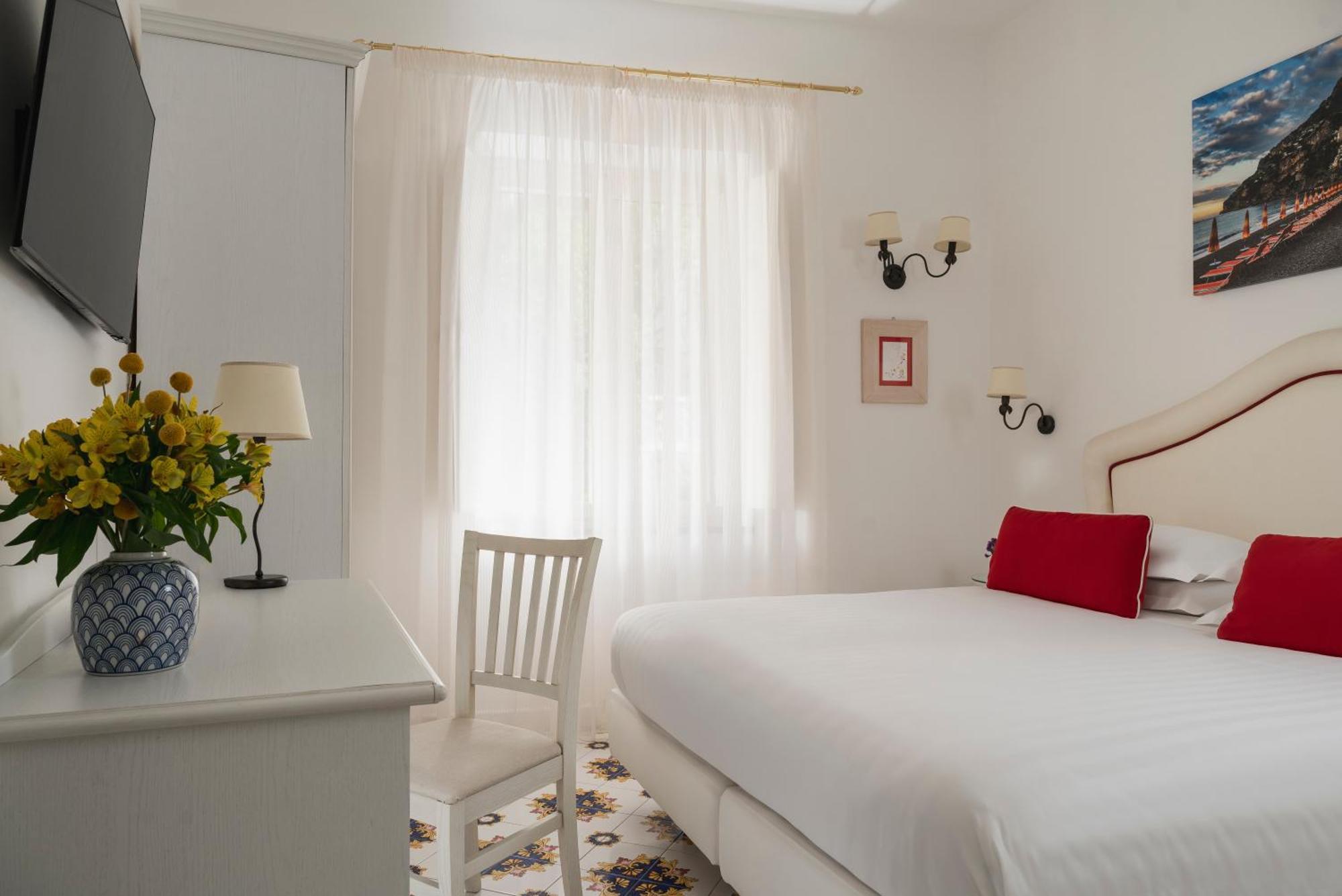 Savoia 4*