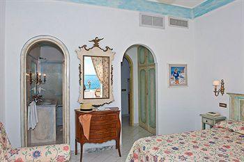 Flavio Gioia Aparthotel