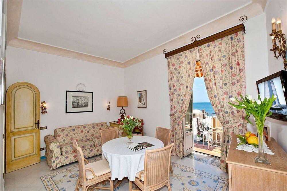 Flavio Gioia 3* Positano