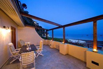 Aparthotel La Caravella Di - Relais, & Residences Positano
