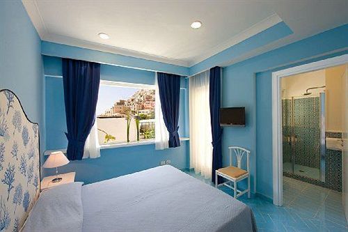 Bougainville 3*