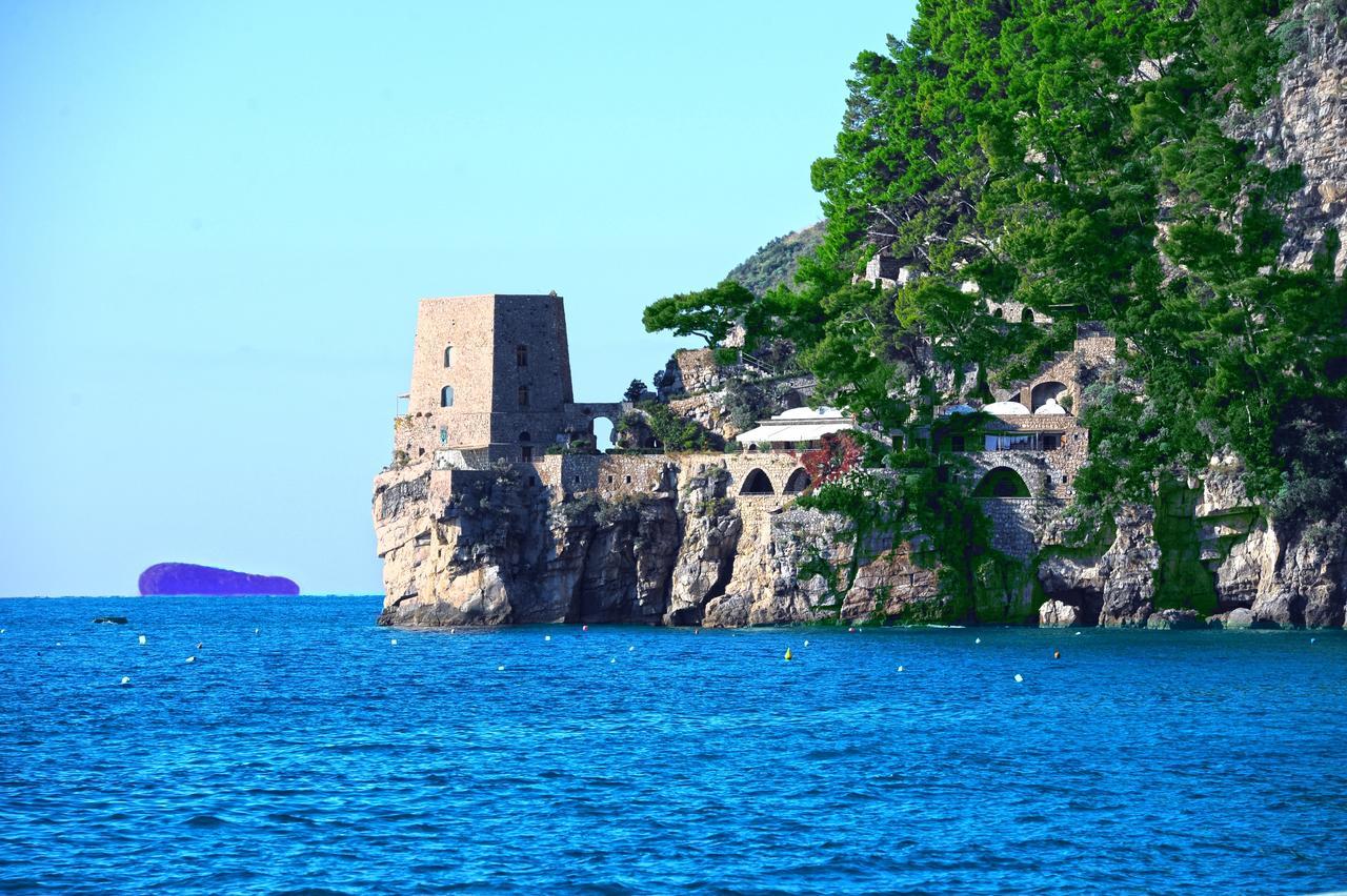Costanzo Front *
