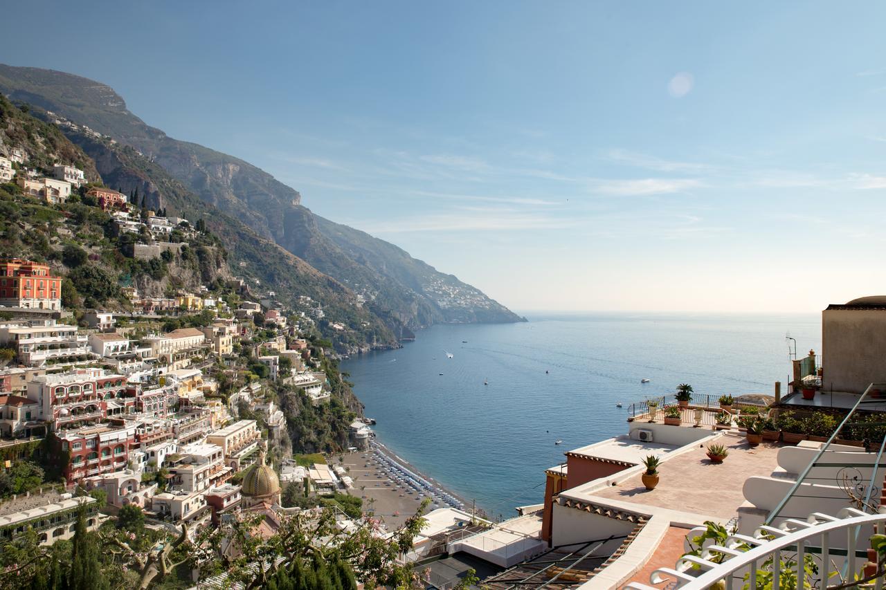 Poseidon Hotel 4*
