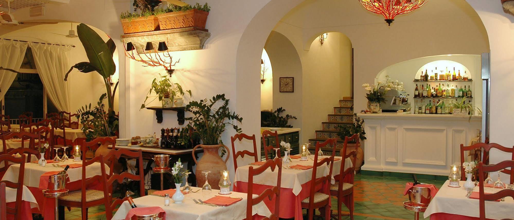 Buca Di Bacco Hotel Positano