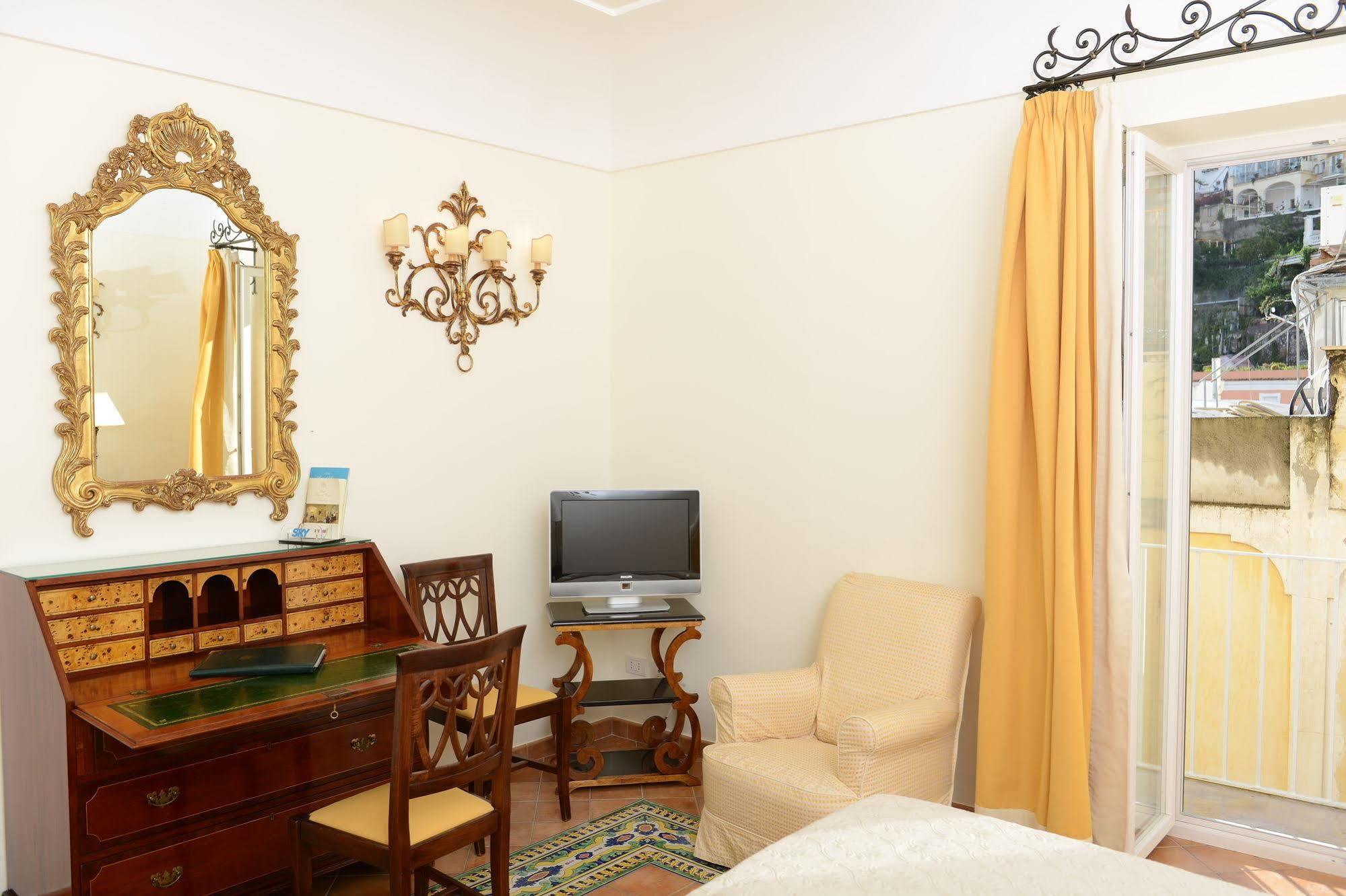 Buca Di Bacco Hotel