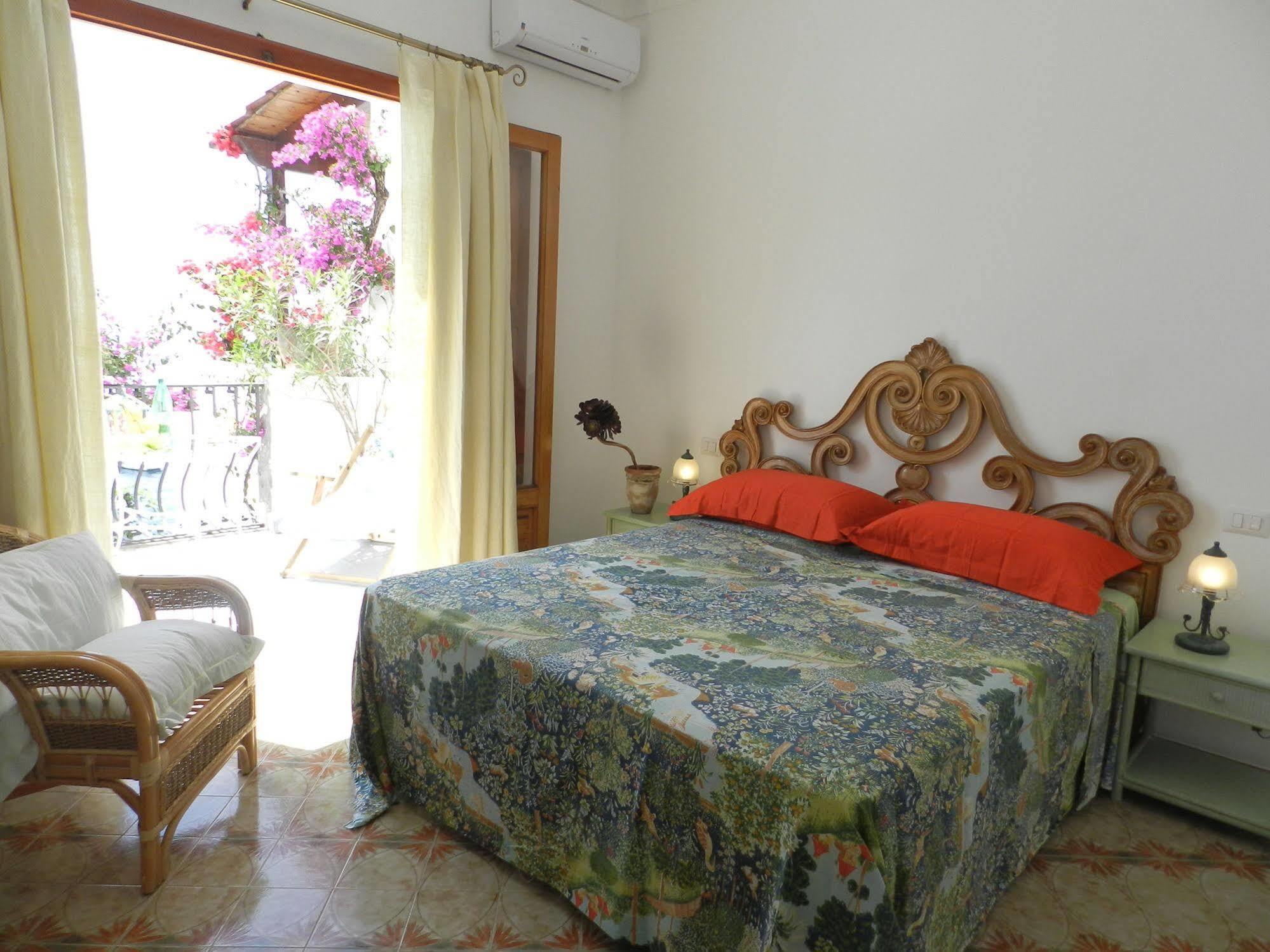 La Dolce Hotel