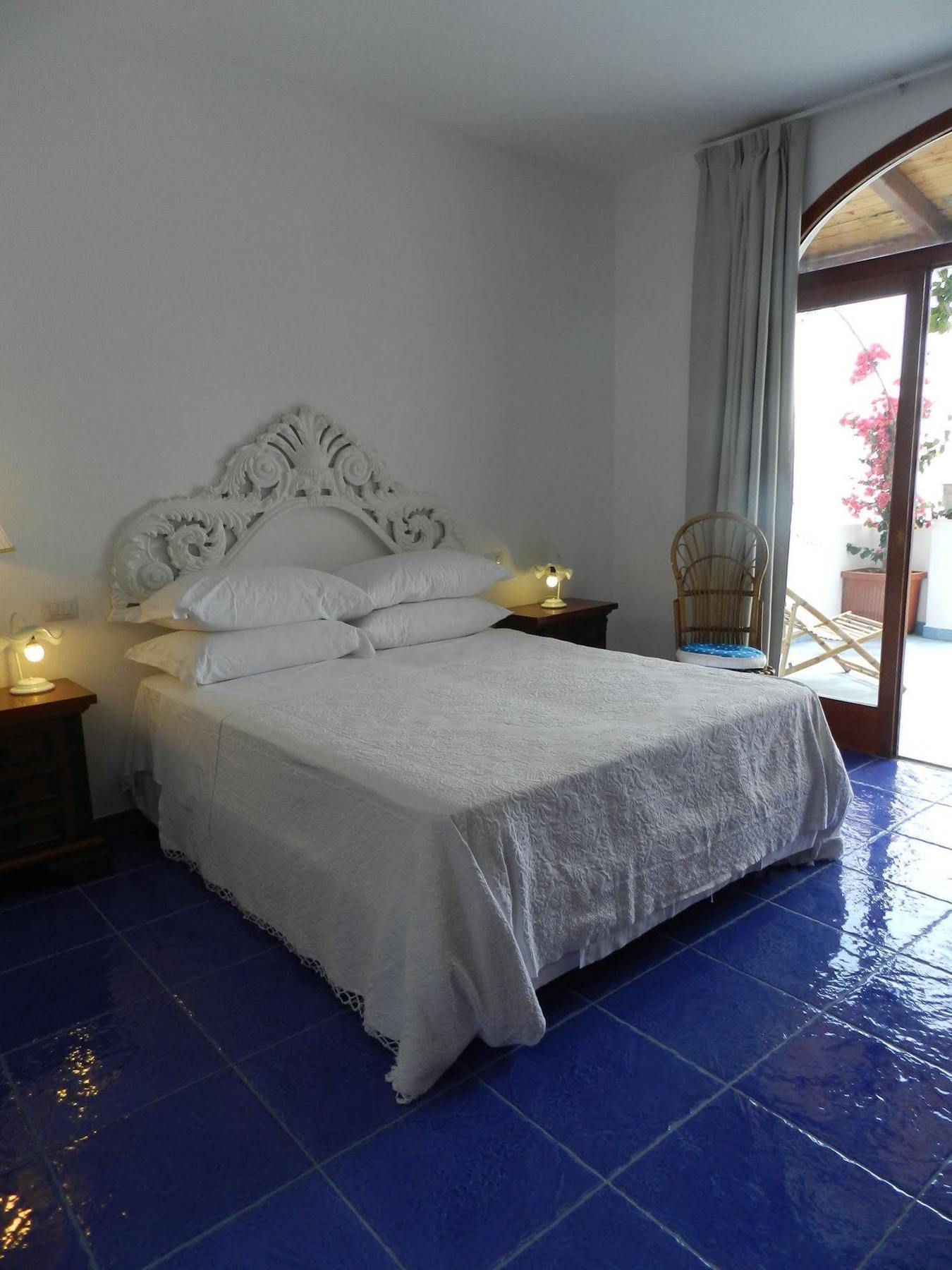 La Dolce Hotel 5*