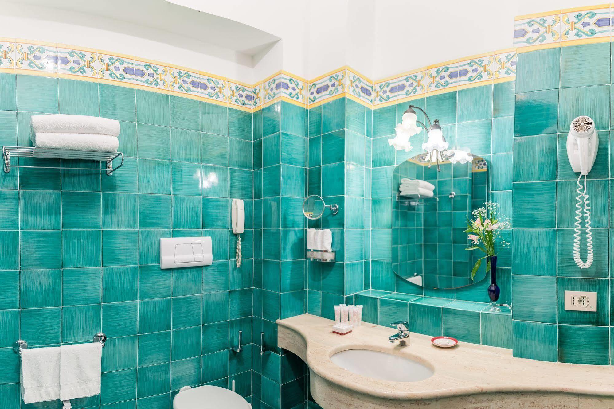 Hotel Poseidon 4*