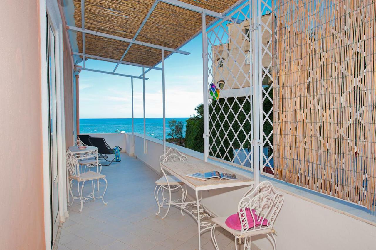 Flavio Gioia Aparthotel