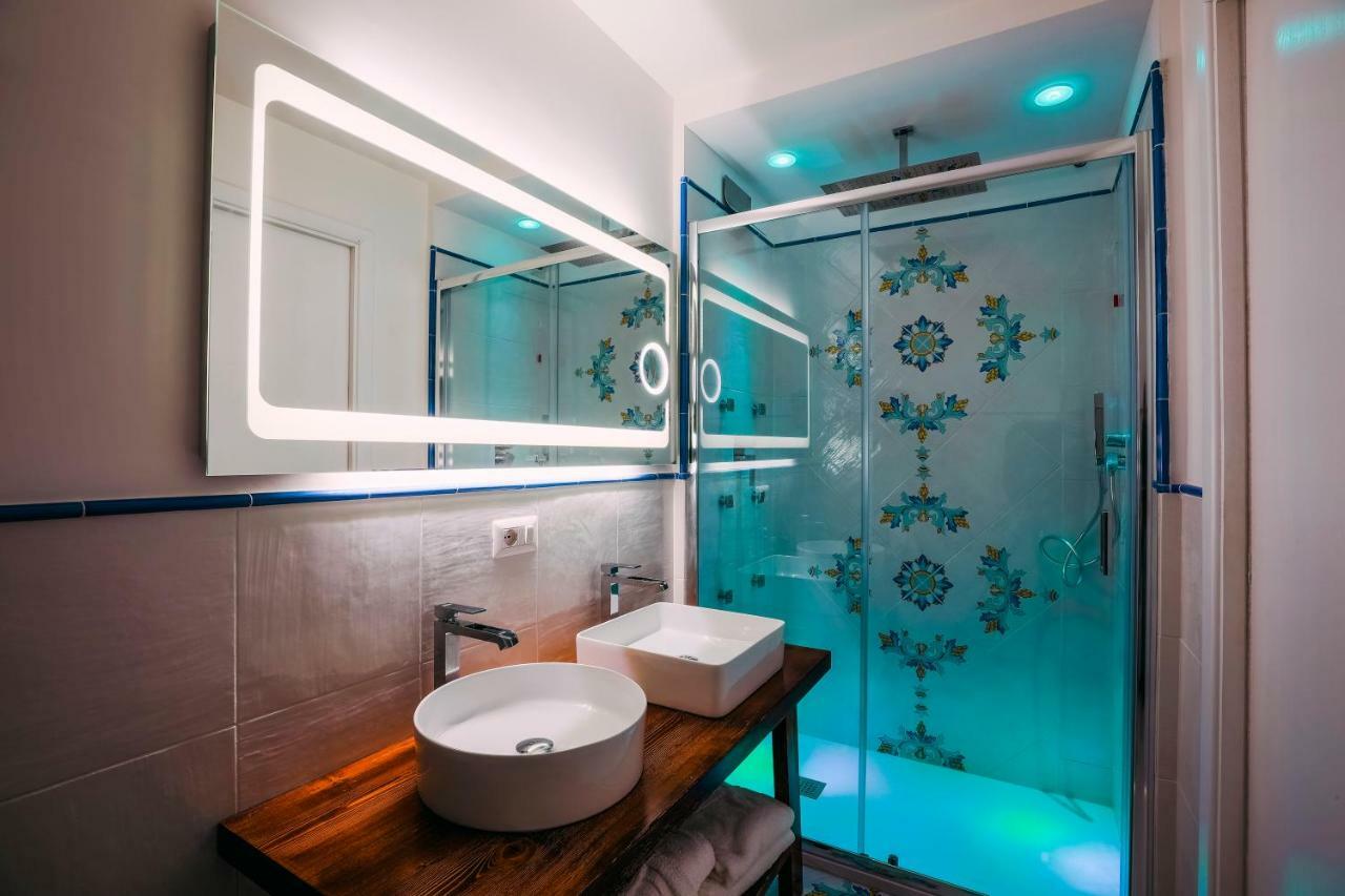 Guest house Anfitrite 2*