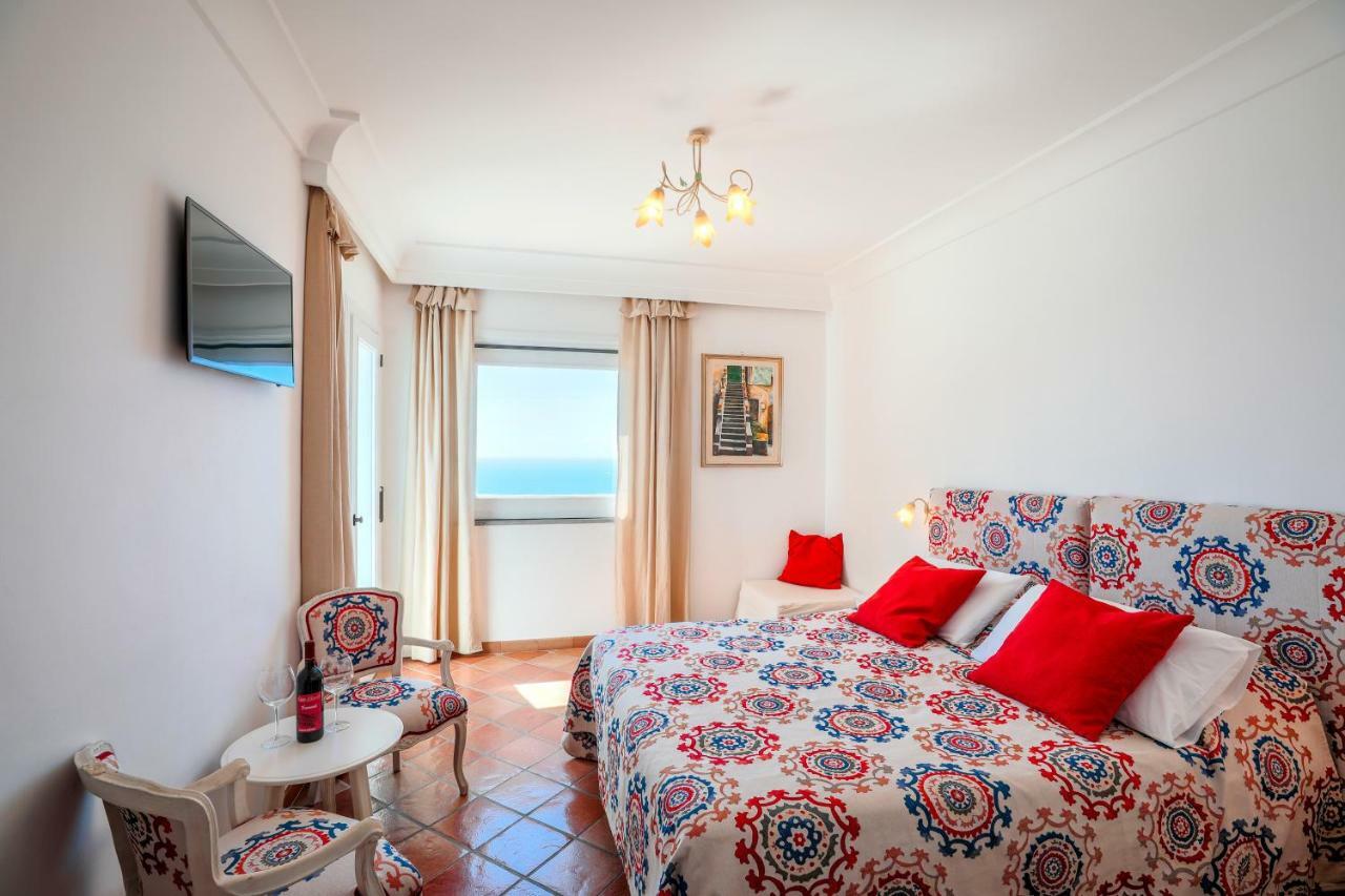Guest house Anfitrite 2*