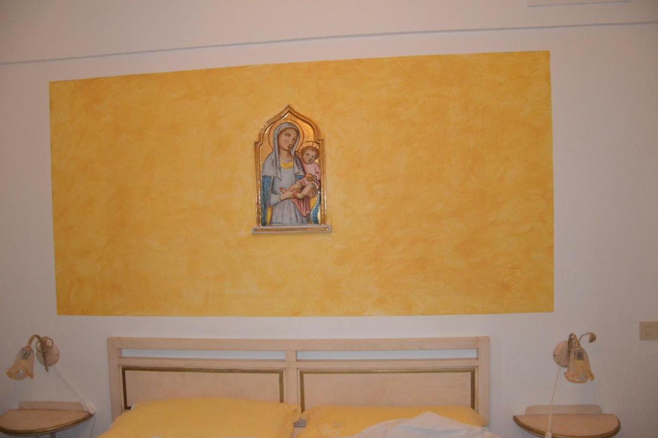 La Mammola Bed & Breakfast
